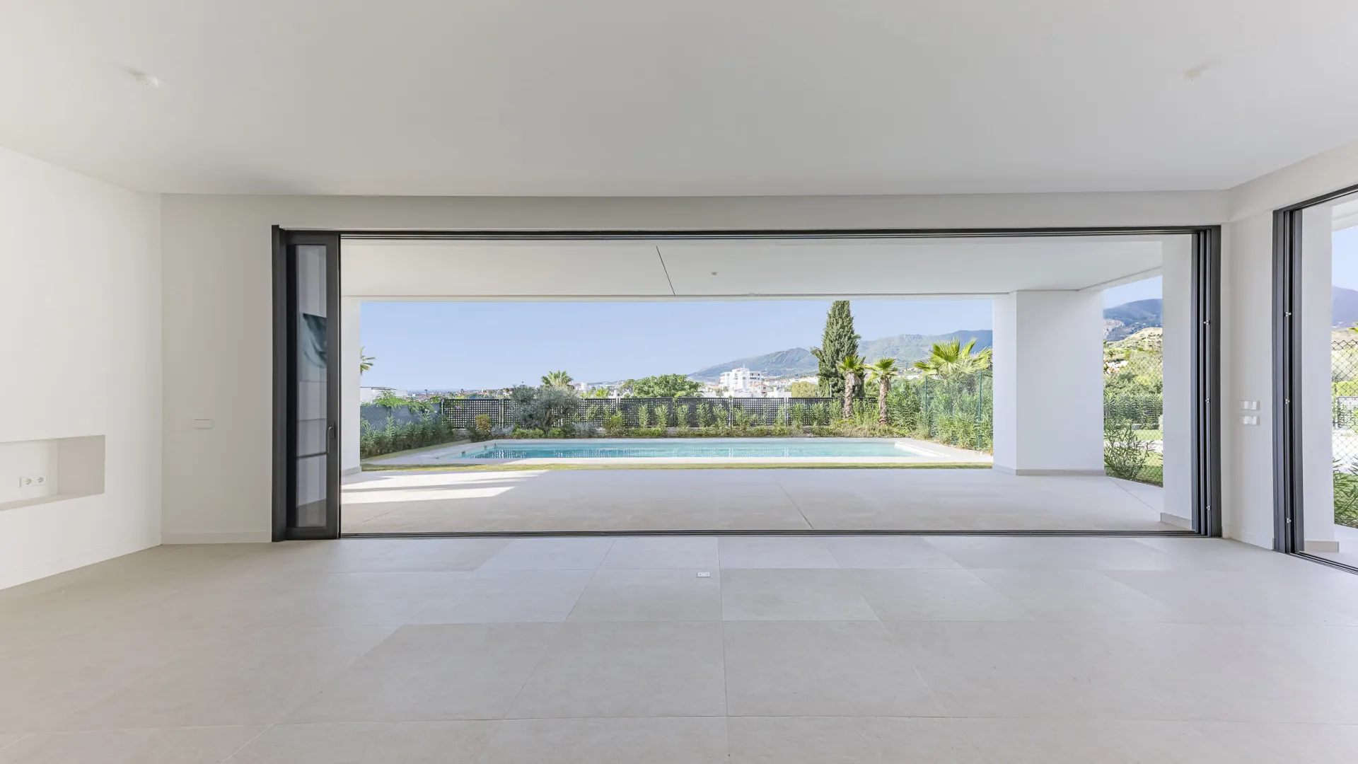 La Finca de Marbella 4 bedrooms villa for sale