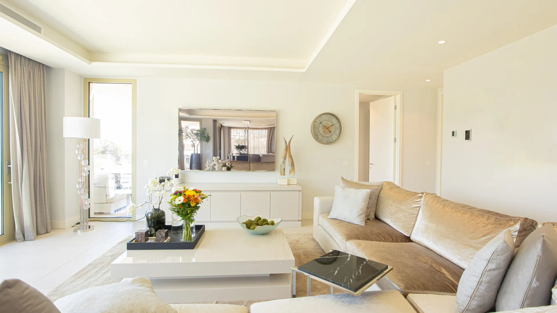Buy duplex penthouse in Benalús