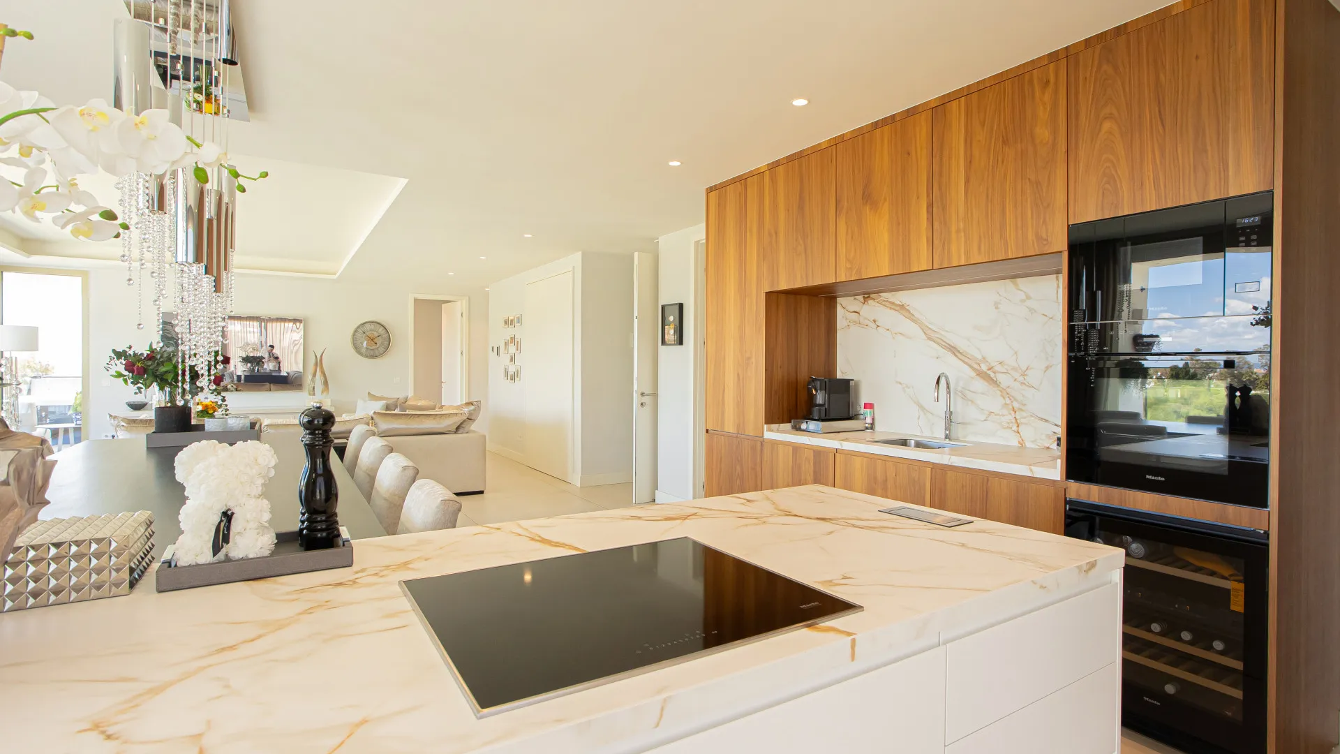 Buy duplex penthouse in Benalús