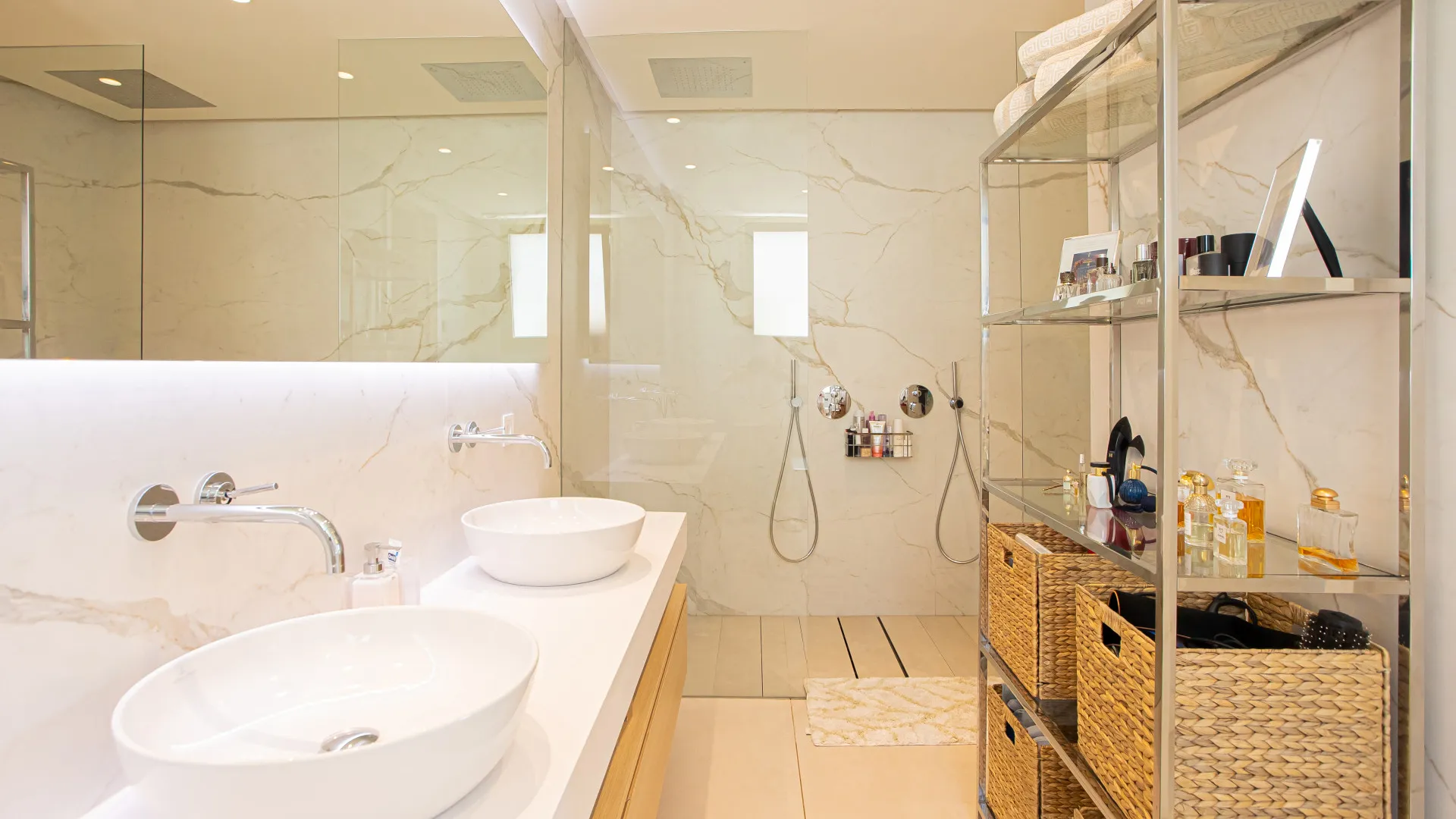 Buy duplex penthouse in Benalús