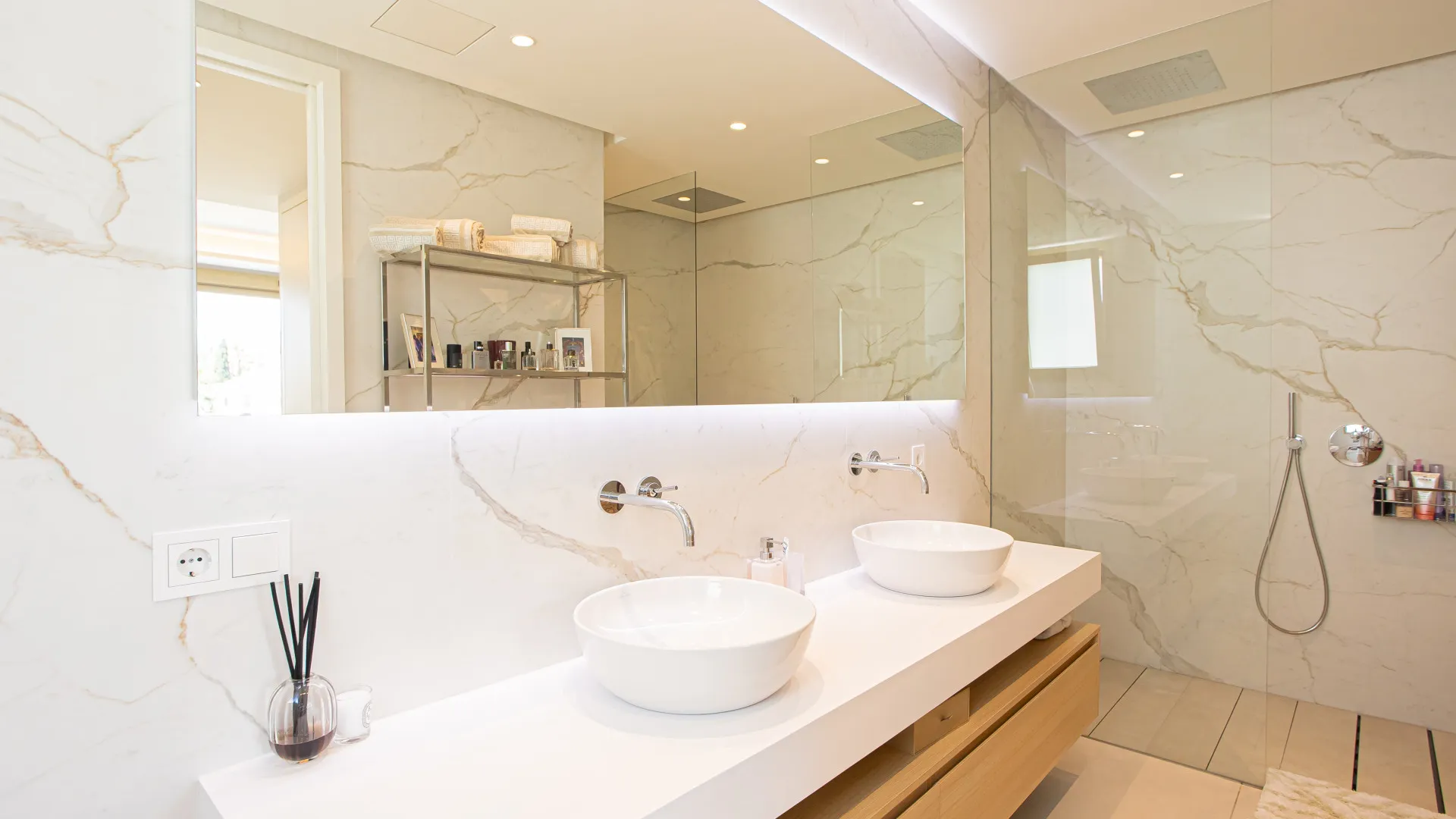 Buy duplex penthouse in Benalús
