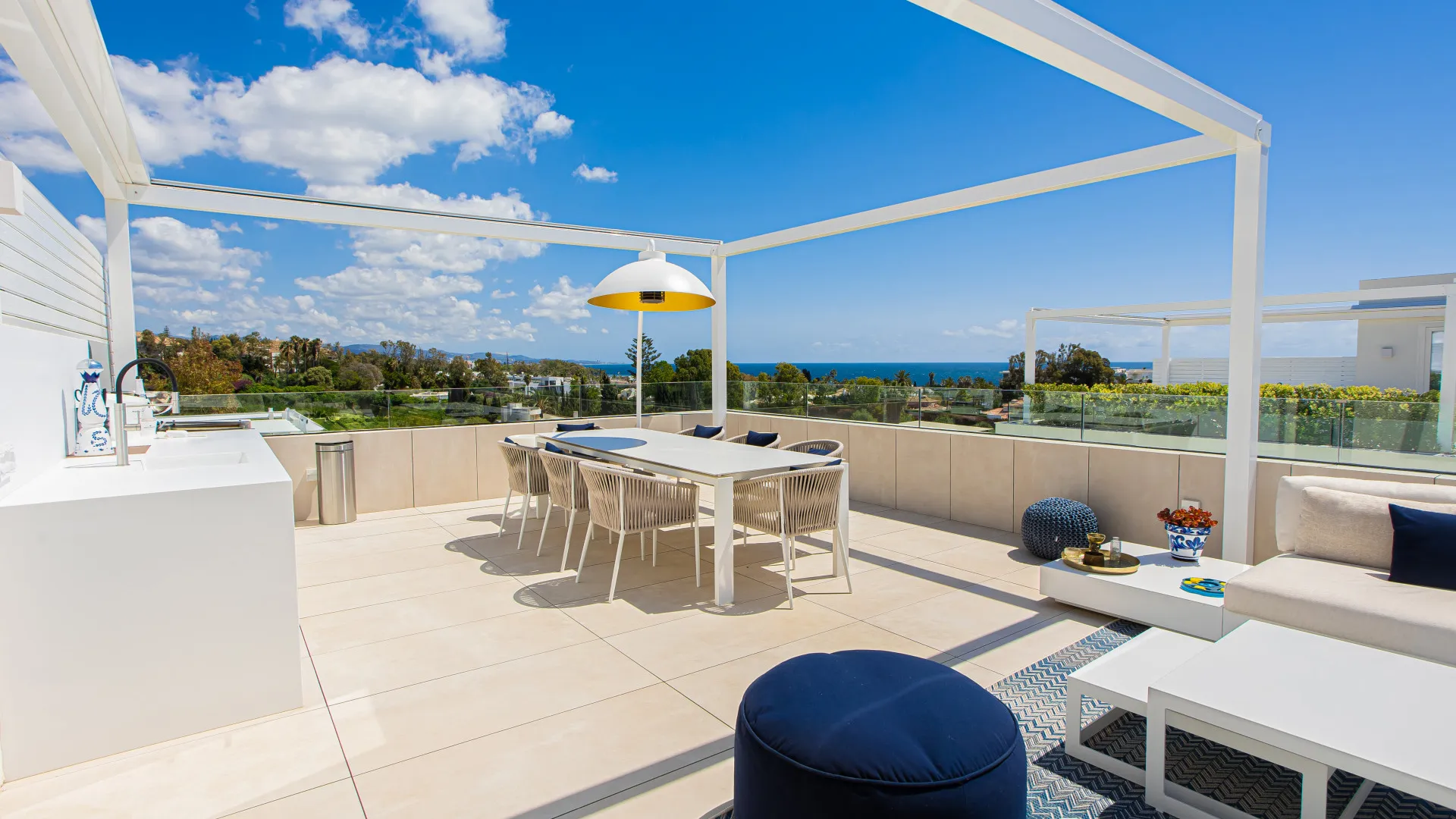 Buy duplex penthouse in Benalús