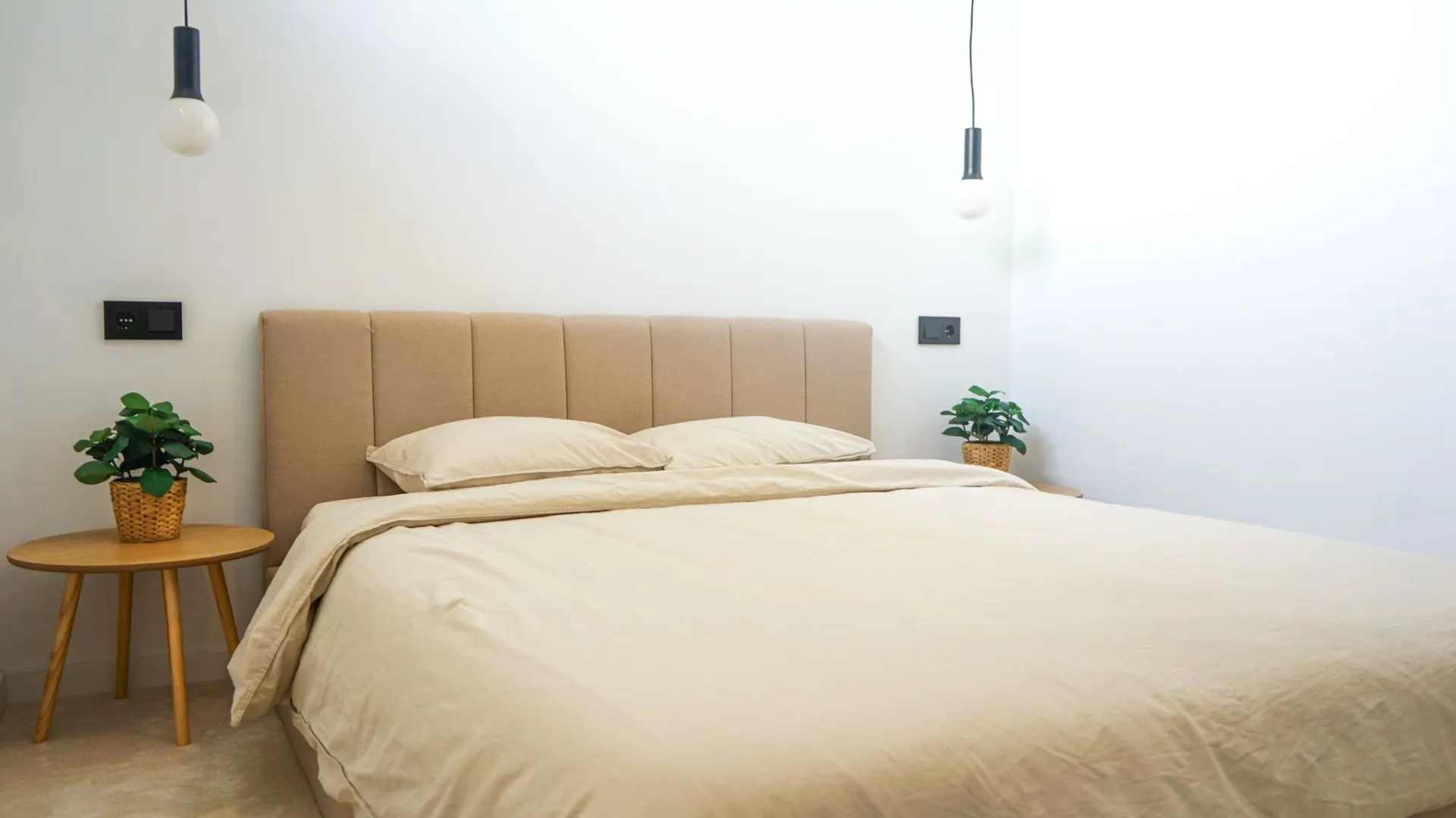 Buy semi detached house with 5 bedrooms in La Alqueria