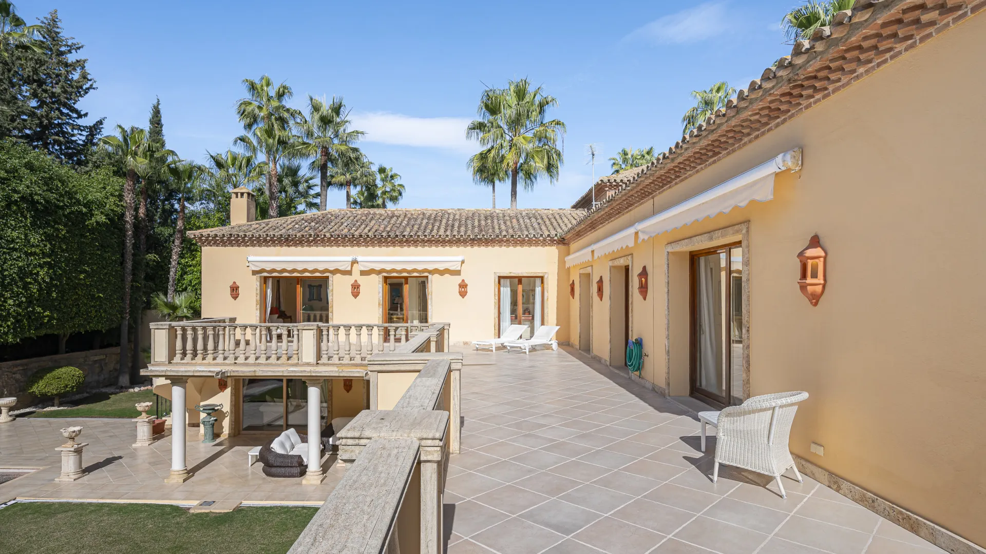 For sale Las Brisas 5 bedrooms villa