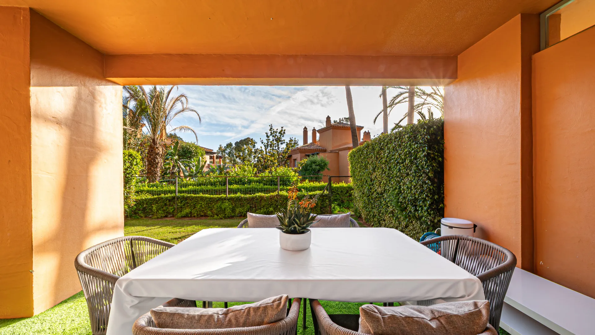 Ground floor apartment for sale in Benatalaya with 2 bedrooms