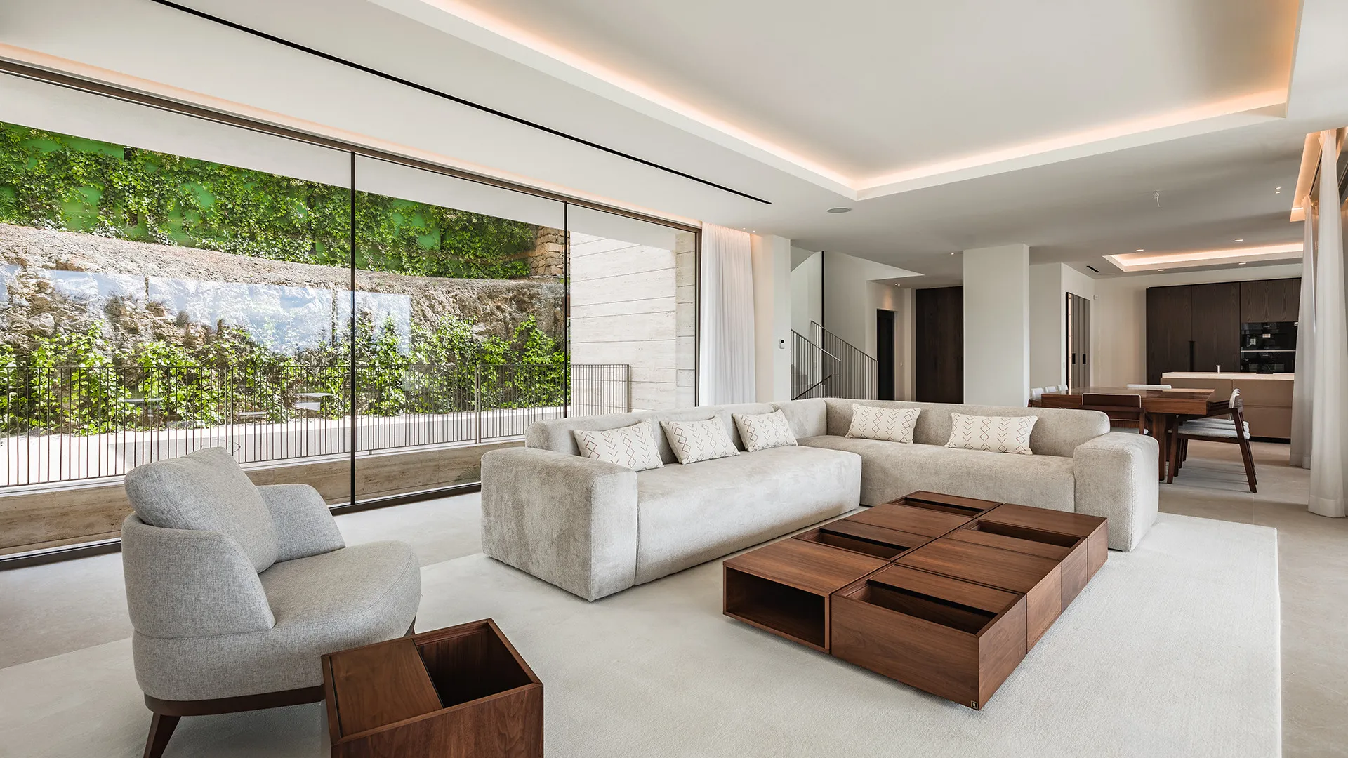 For sale villa with 5 bedrooms in Benahavis