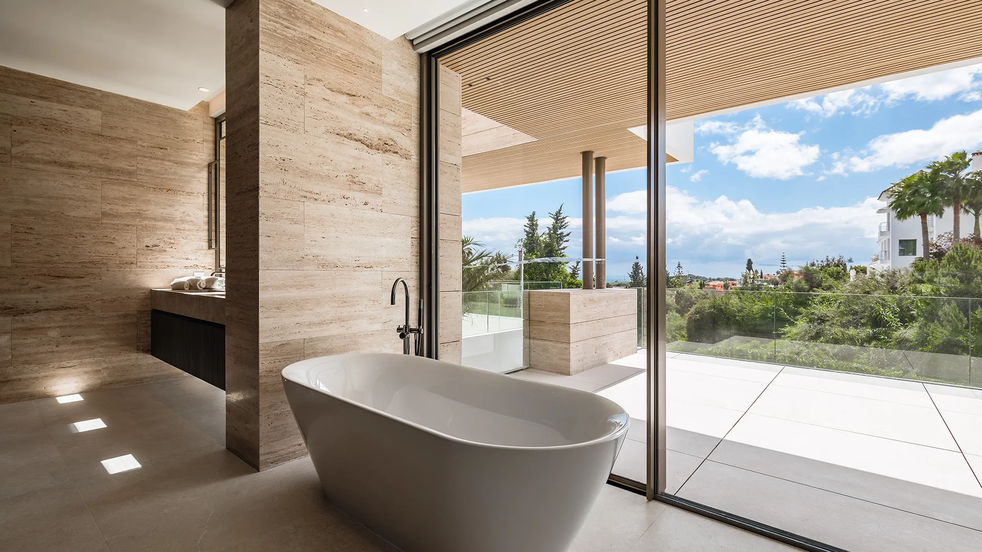 For sale villa with 5 bedrooms in Benahavis