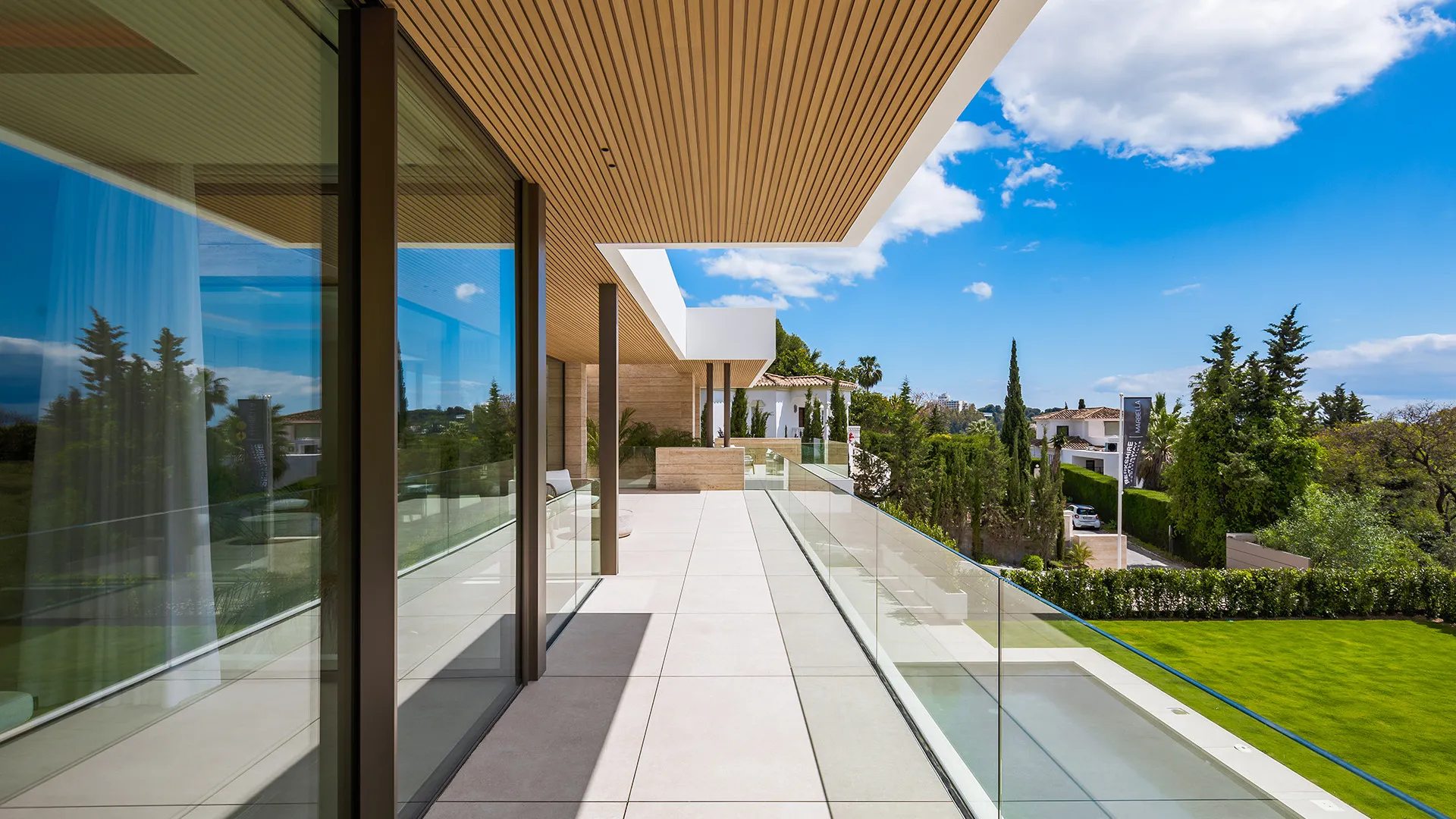 For sale villa with 5 bedrooms in Benahavis