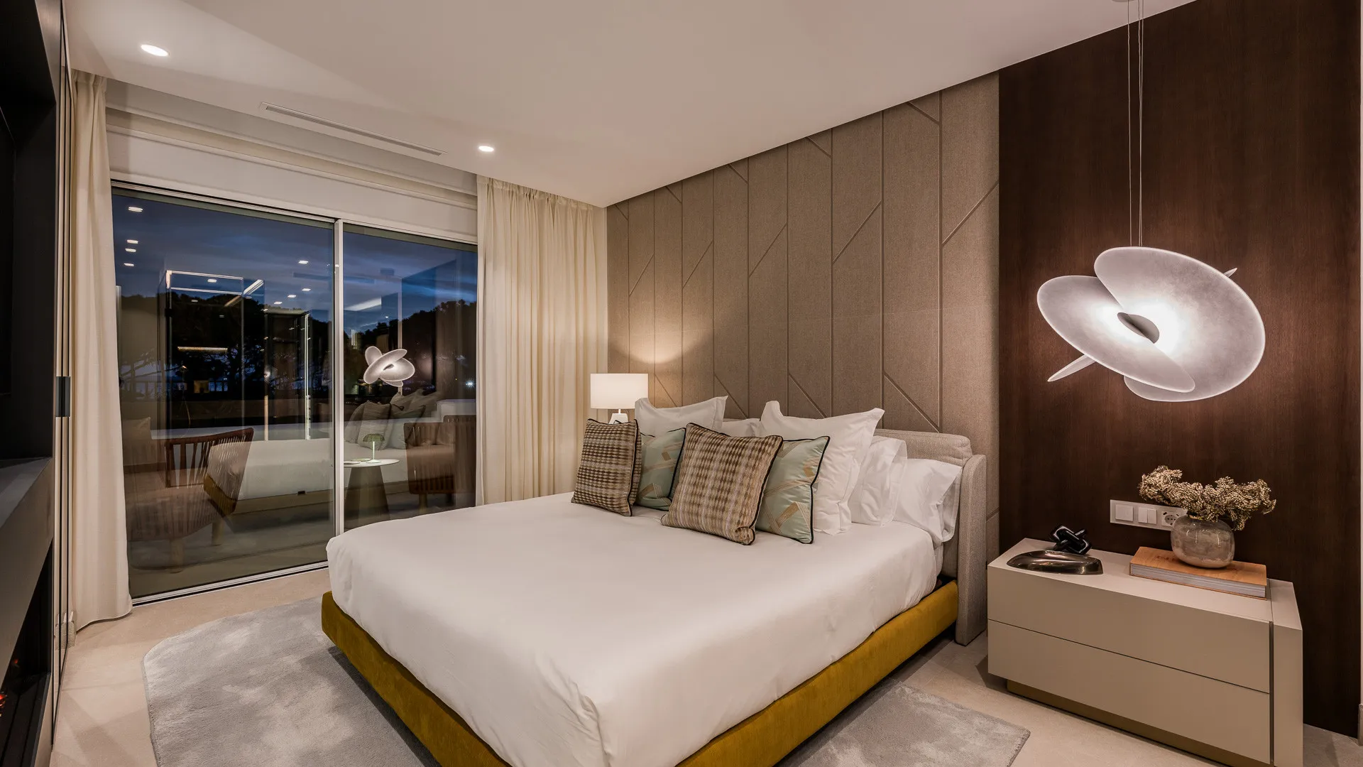 Comprar apartamento con 3 dormitorios en Los Monteros Palm Beach