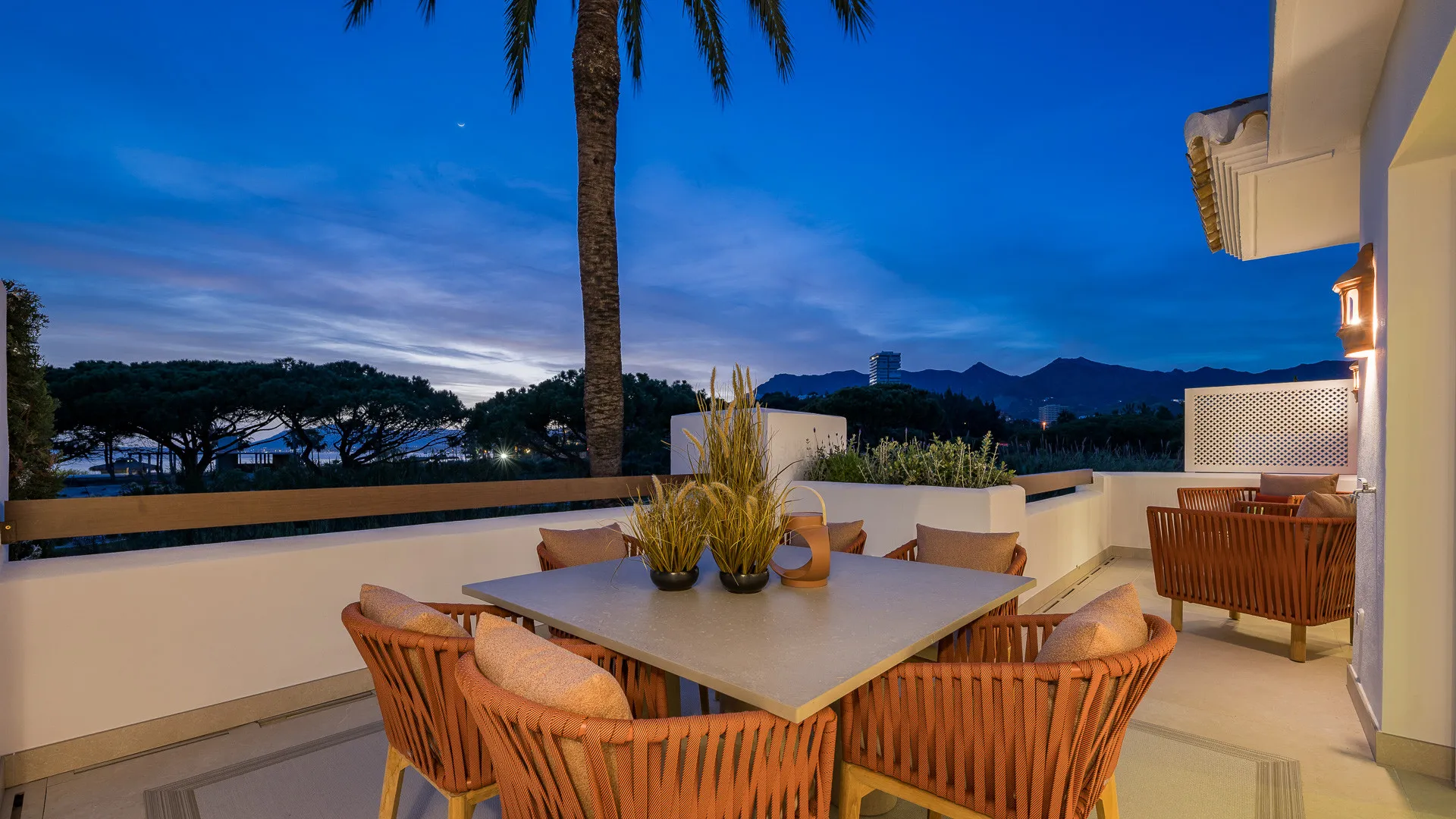 Comprar apartamento con 3 dormitorios en Los Monteros Palm Beach