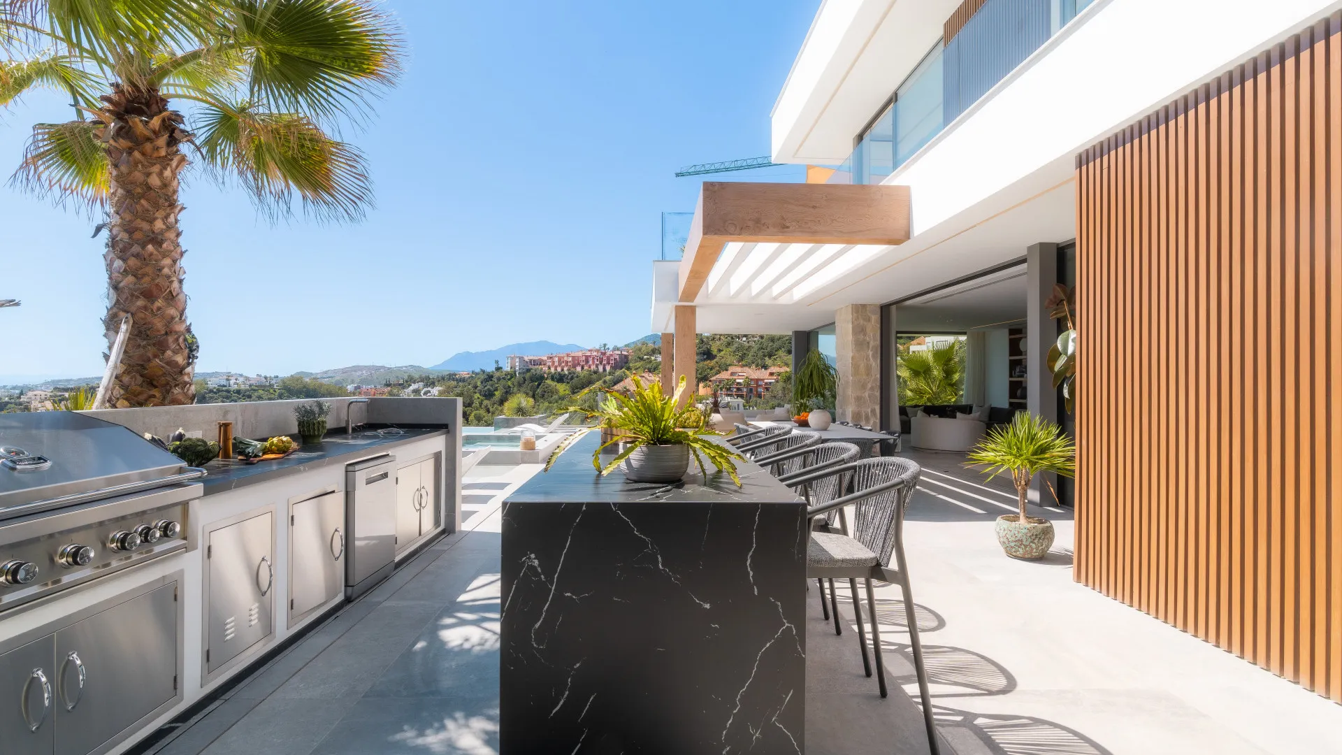 For sale 6 bedrooms villa in El Herrojo