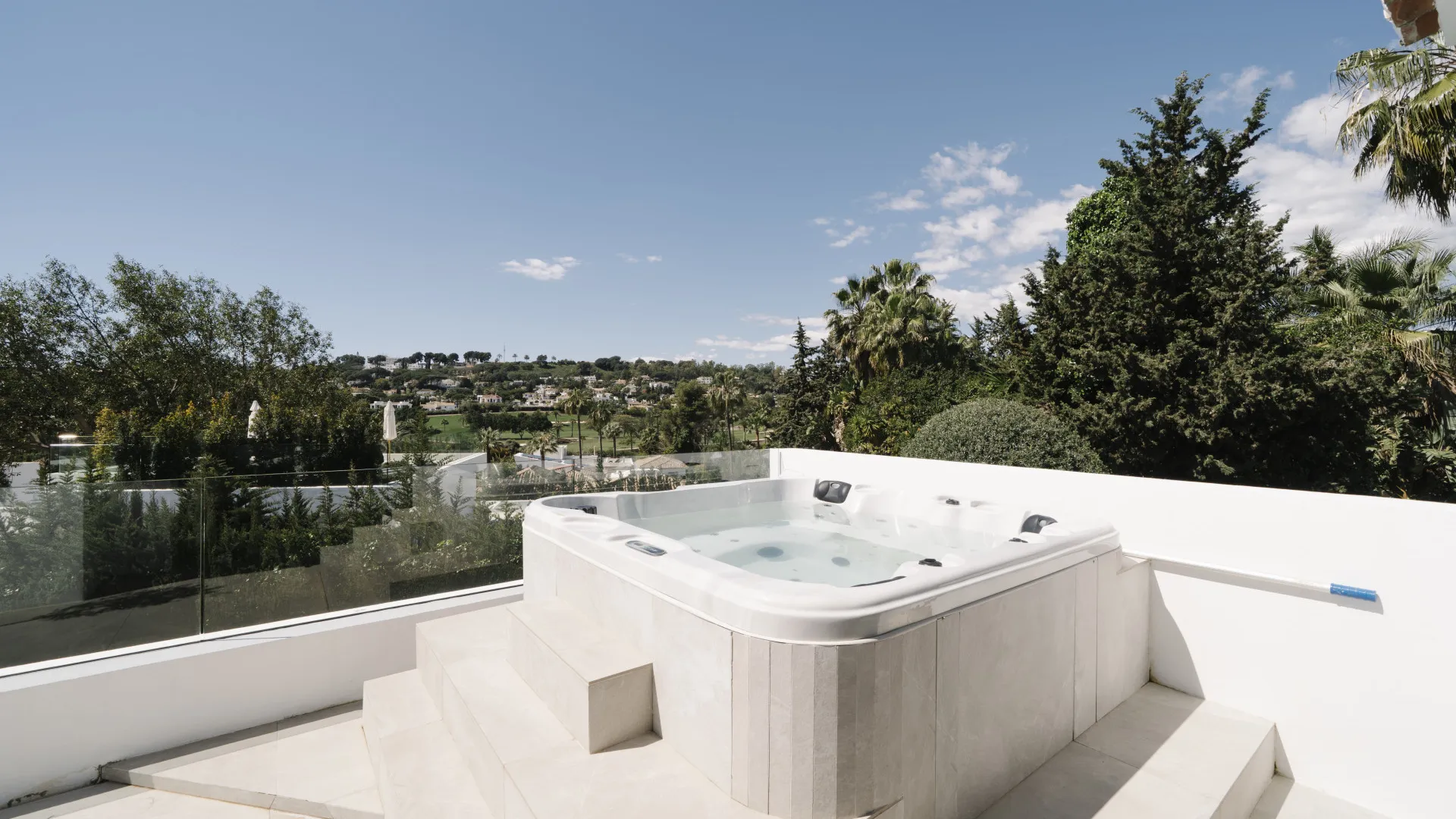 Villa en venta en Nueva Andalucia