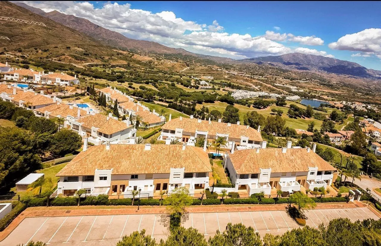 Adosado a la venta en La Cala Golf Resort con 3 dormitorios