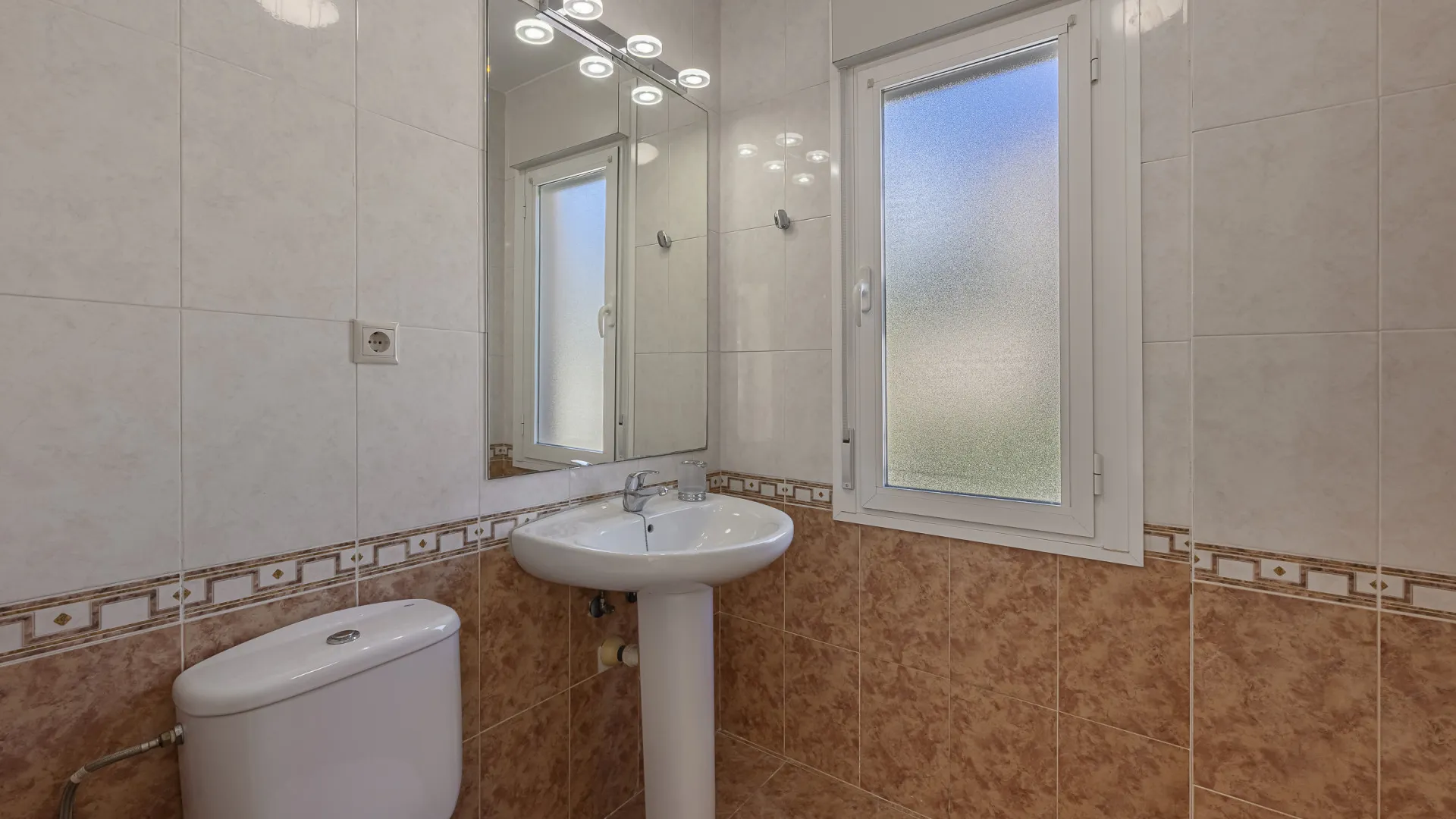 Adosado en venta de 3 dormitorios en Riviera del Sol