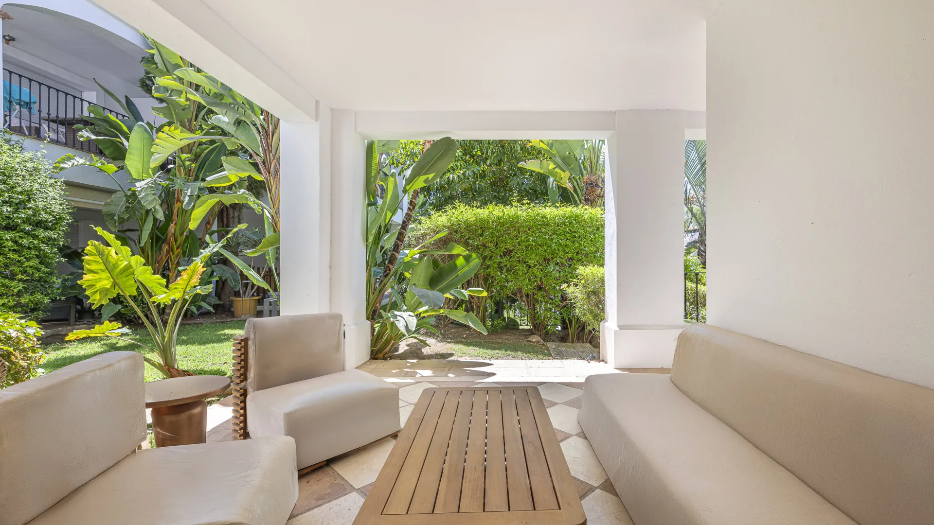 Ground floor apartment for sale in Montebello Hills