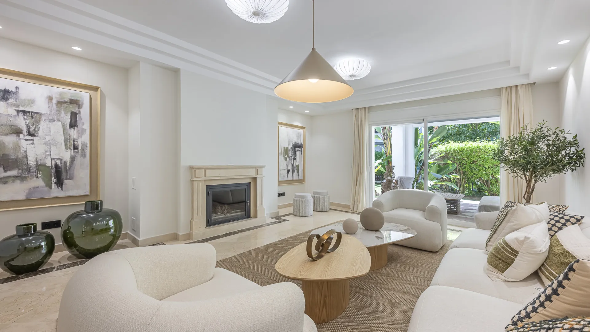 Ground floor apartment for sale in Montebello Hills
