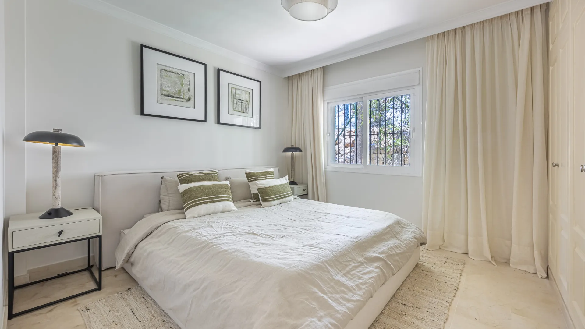 Ground floor apartment for sale in Montebello Hills