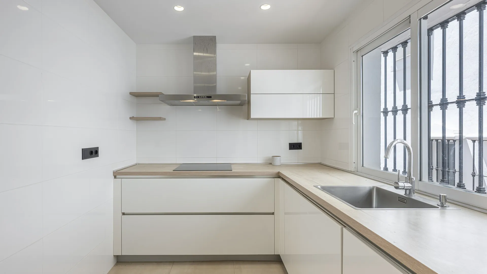Ground floor apartment for sale in Montebello Hills