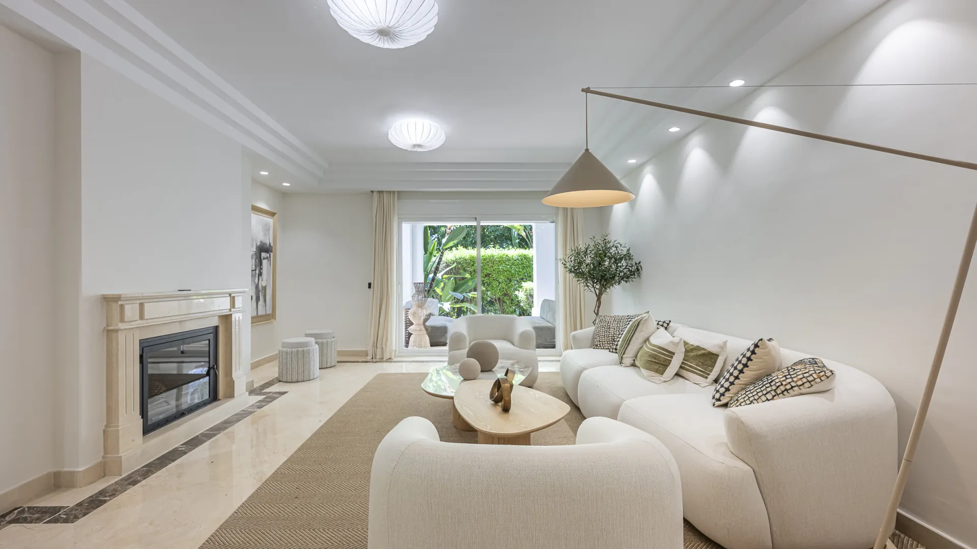 Ground floor apartment for sale in Montebello Hills