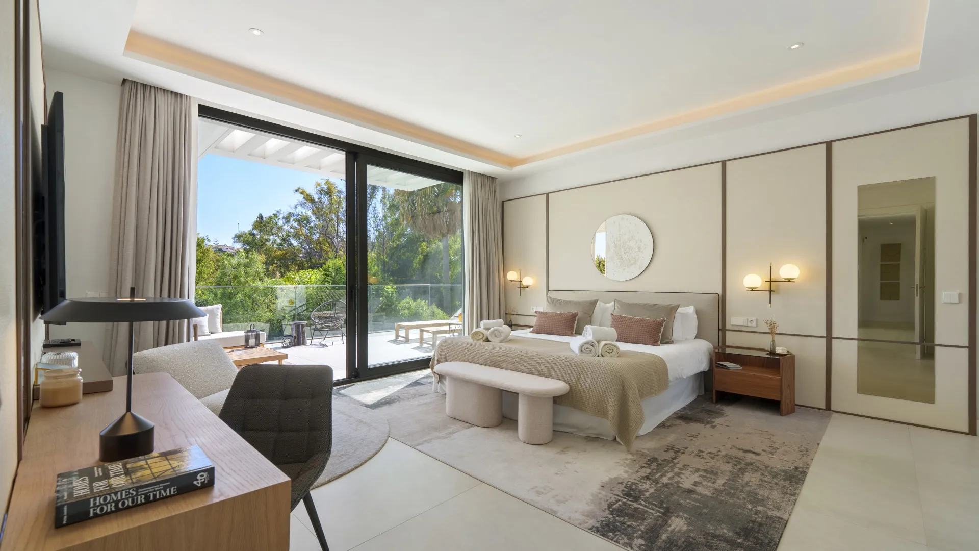 Altos de Puente Romano, villa de 6 dormitorios a la venta