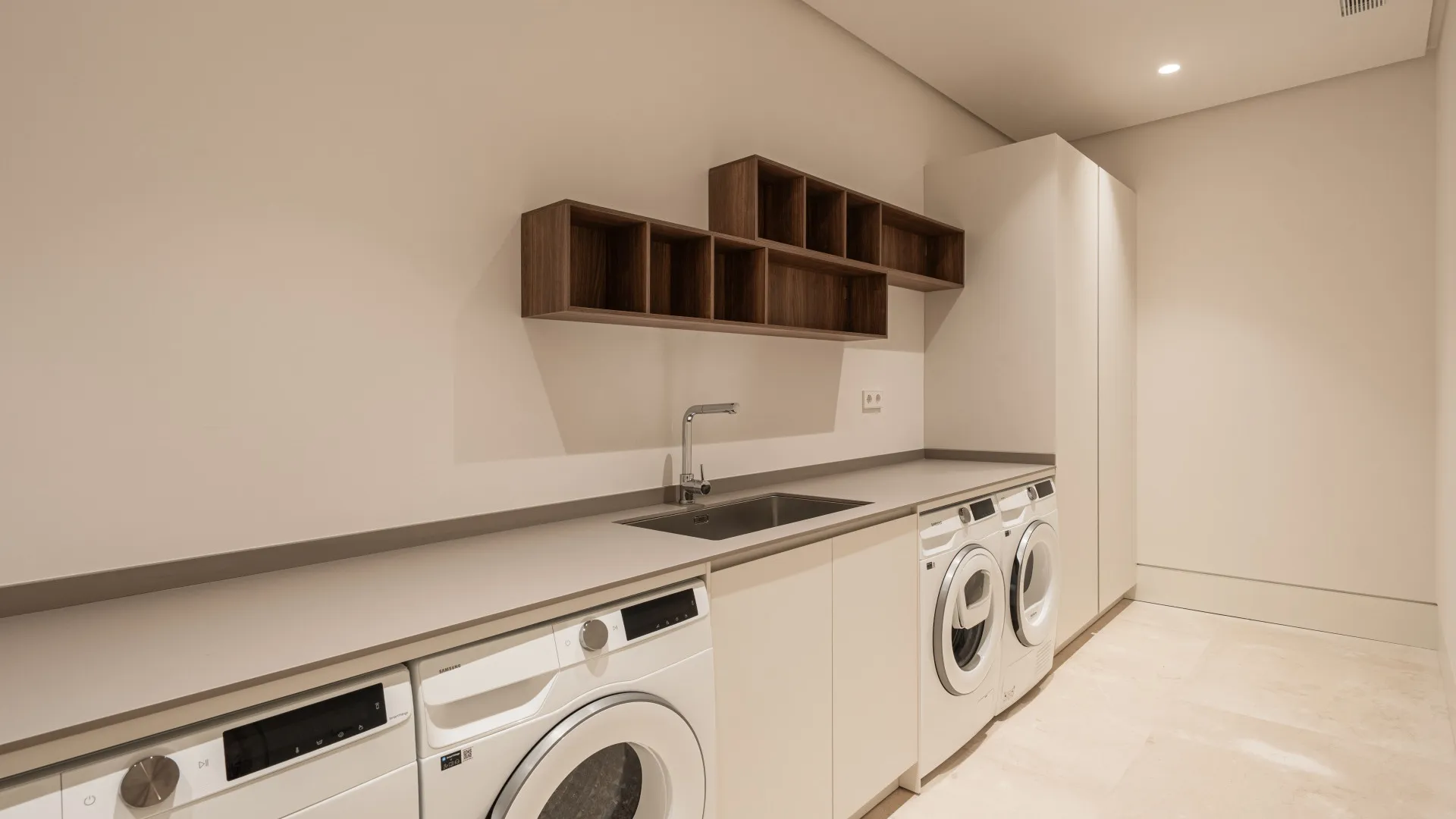 Villa de 5 dormitorios a la venta en Marbella Hill Club