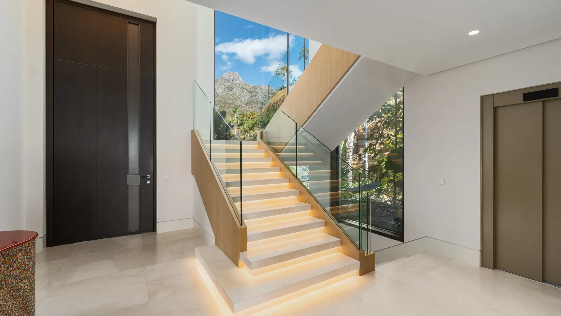 Villa de 5 dormitorios a la venta en Marbella Hill Club