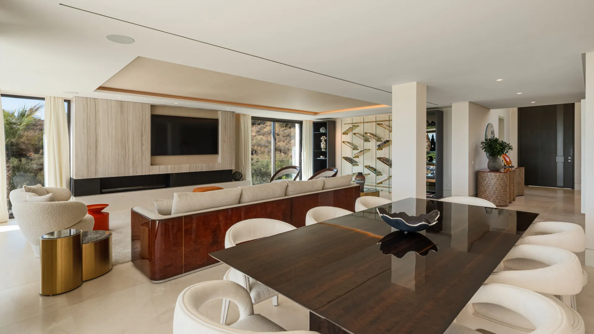 Villa de 5 dormitorios a la venta en Marbella Hill Club