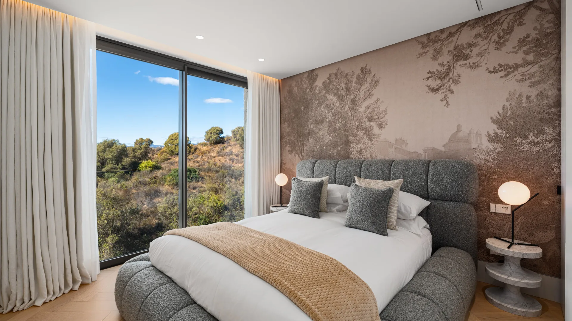 Villa de 5 dormitorios a la venta en Marbella Hill Club