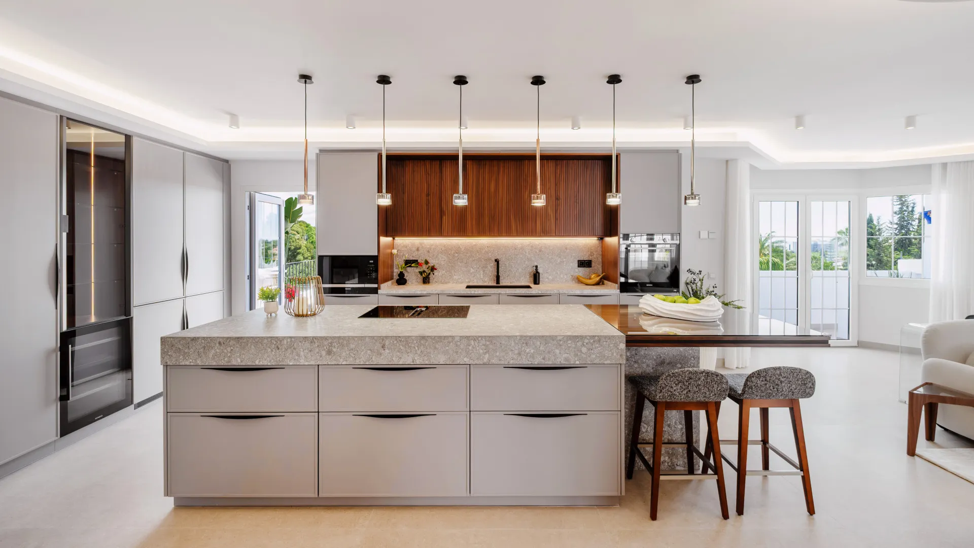 Atico duplex con 5 dormitorios en venta en Las Lolas