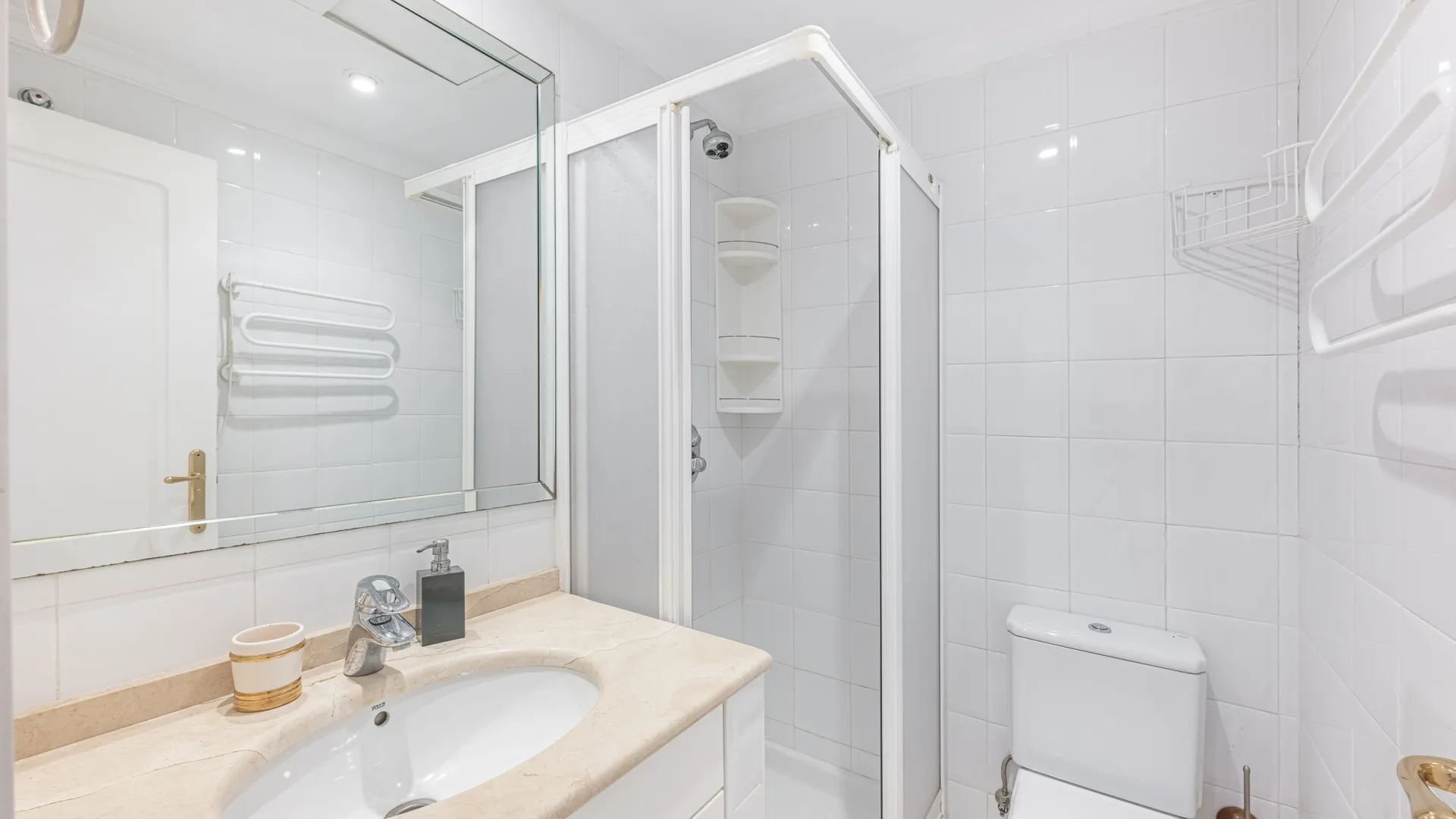 2 bedrooms apartment in Marbella - Puerto Banus for sale