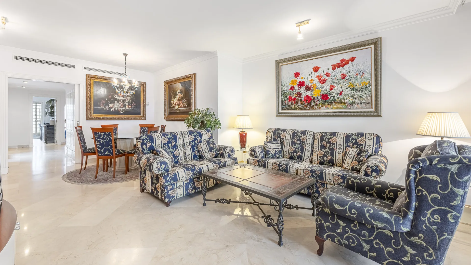 2 bedrooms apartment in Marbella - Puerto Banus for sale