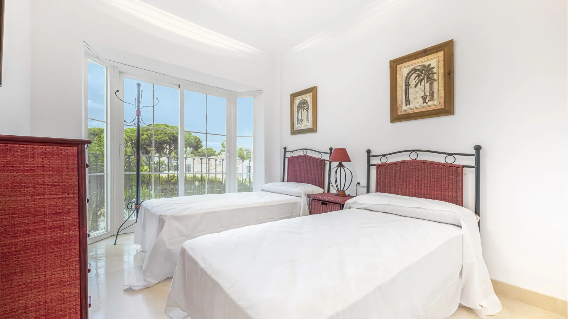 2 bedrooms apartment in Marbella - Puerto Banus for sale