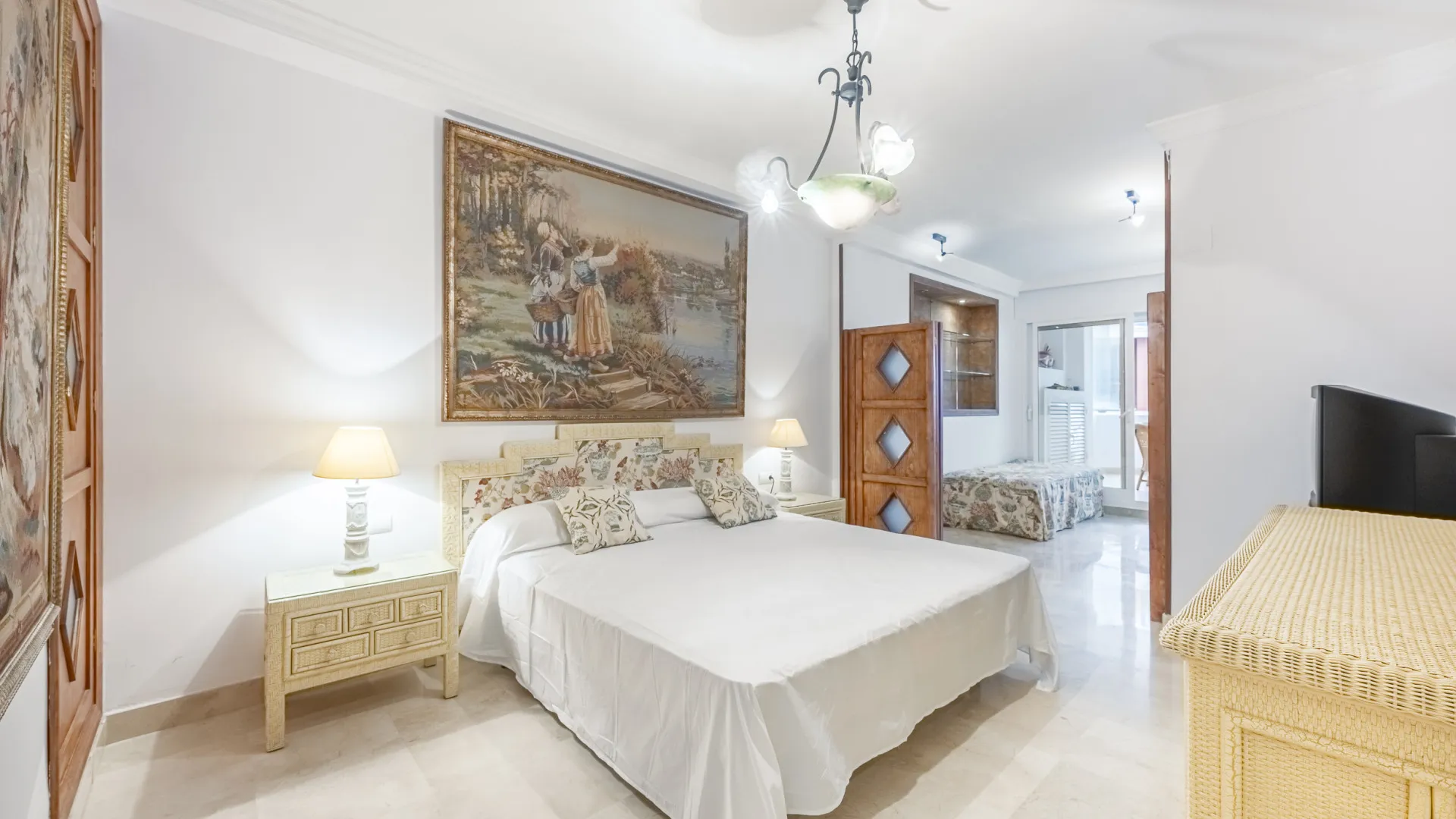 2 bedrooms apartment in Marbella - Puerto Banus for sale