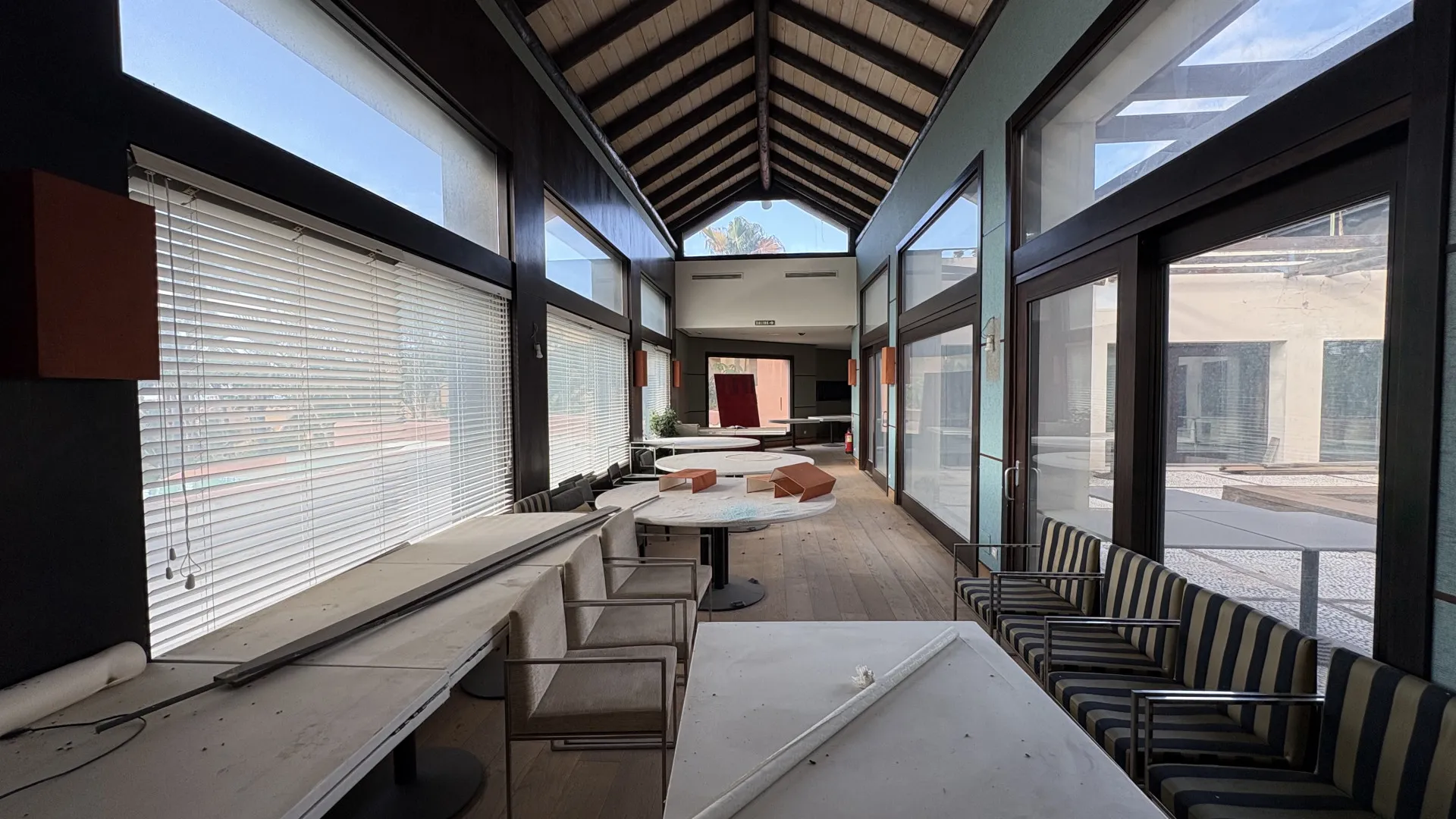 Buy restaurant in Mansion Club