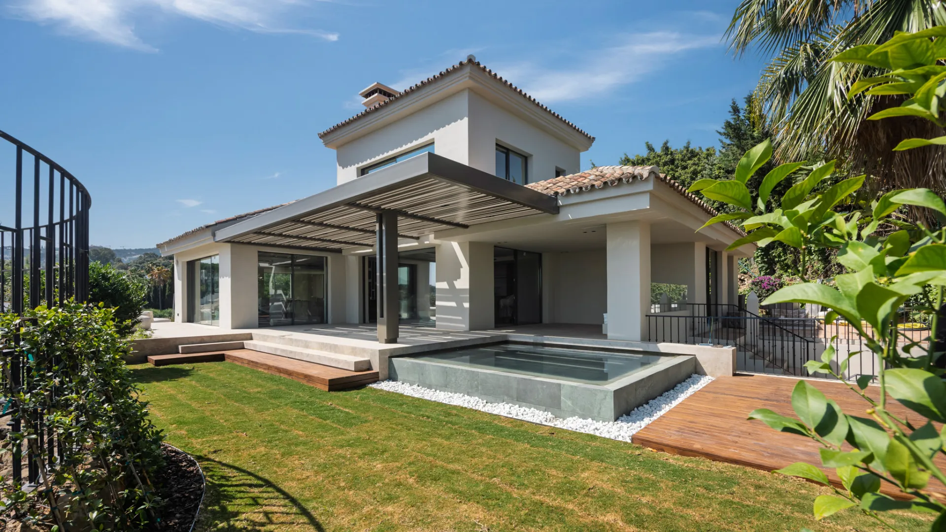 Villa en venta con 5 dormitorios en Haza del Conde