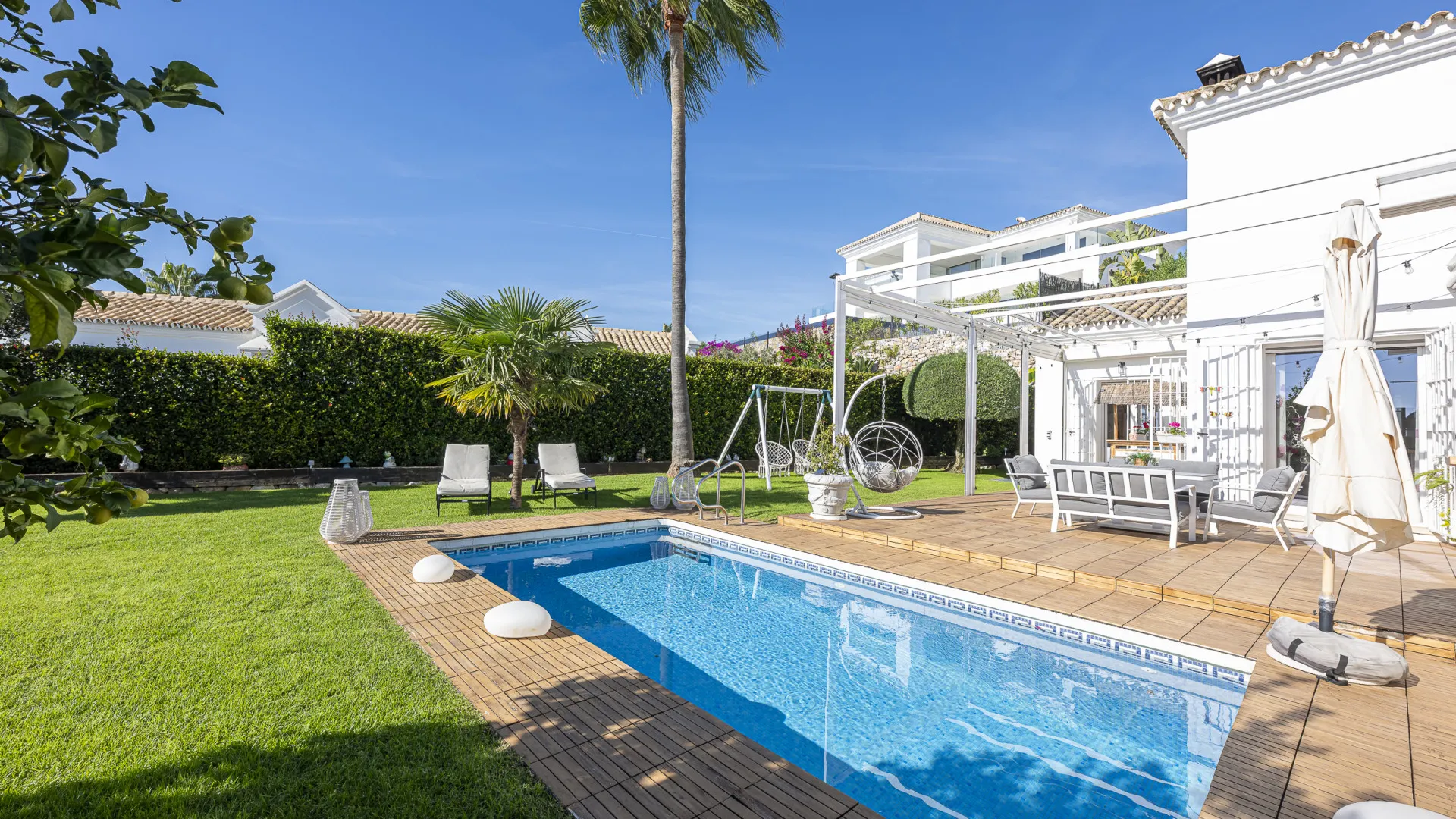Se vende villa en Carretera de Istan de 4 dormitorios
