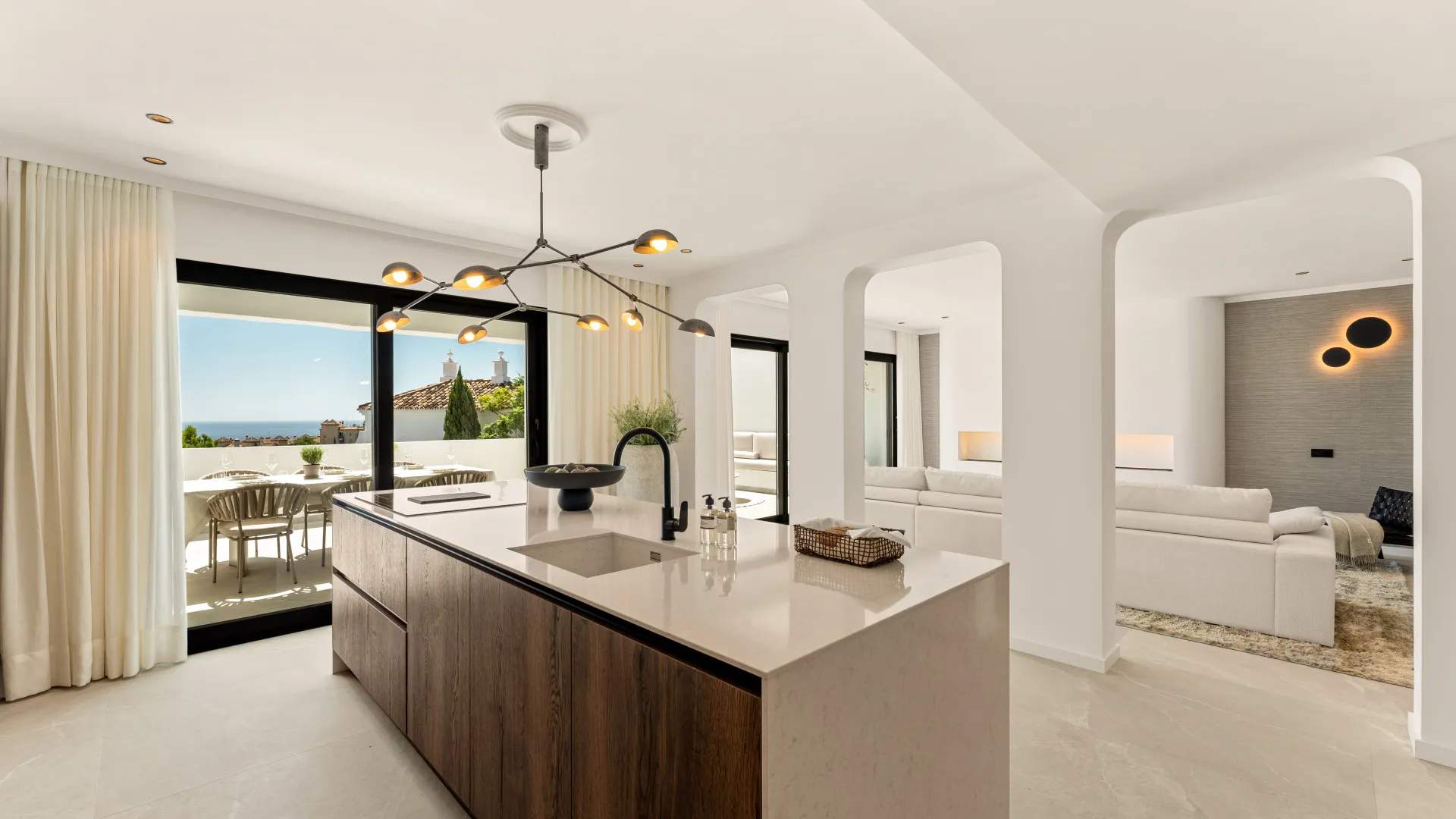 Duplex en venta en Las Colinas de Marbella con 3 dormitorios