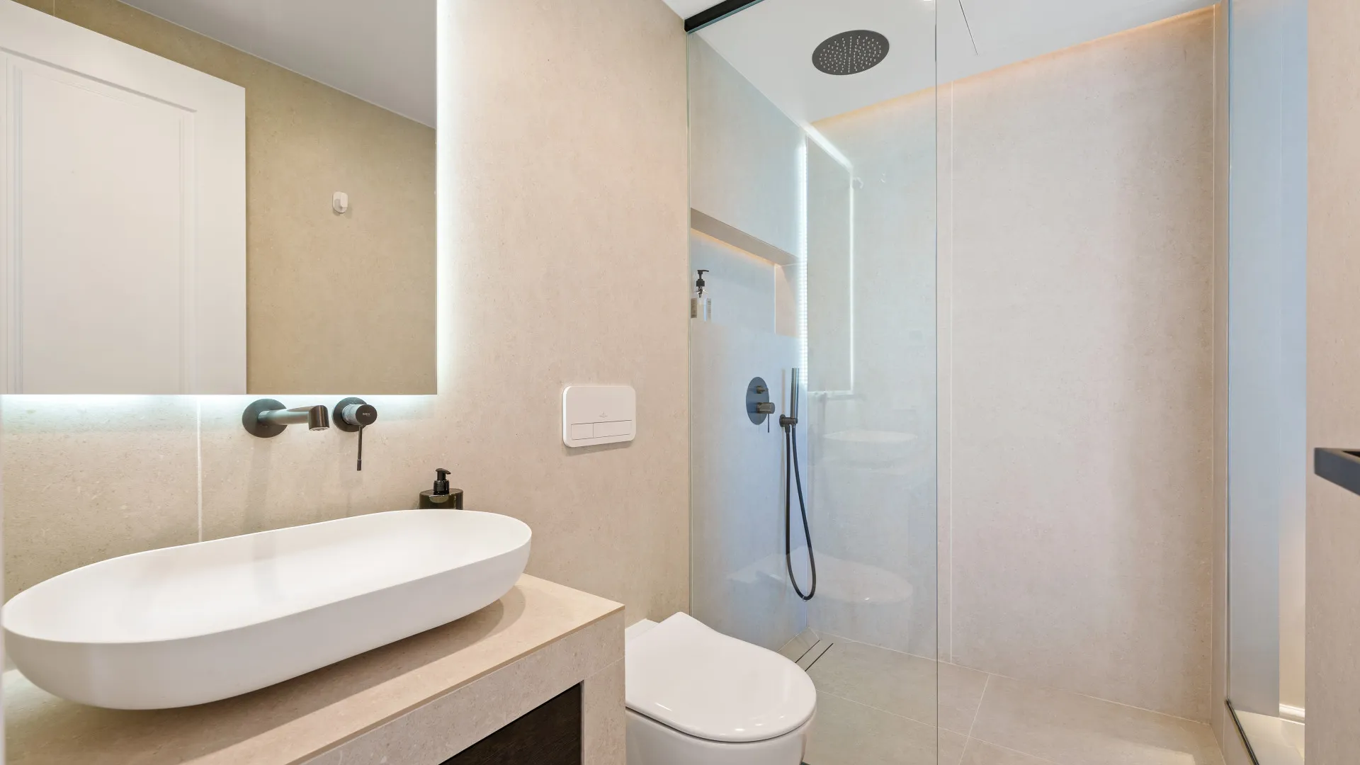 Duplex penthouse with 3 bedrooms for sale in Palacetes Los Belvederes