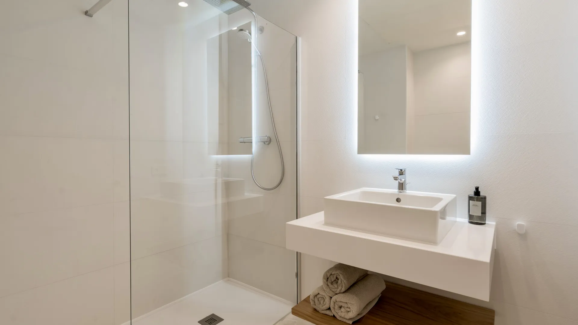 Santa Clara, apartamento planta baja en venta con 4 dormitorios