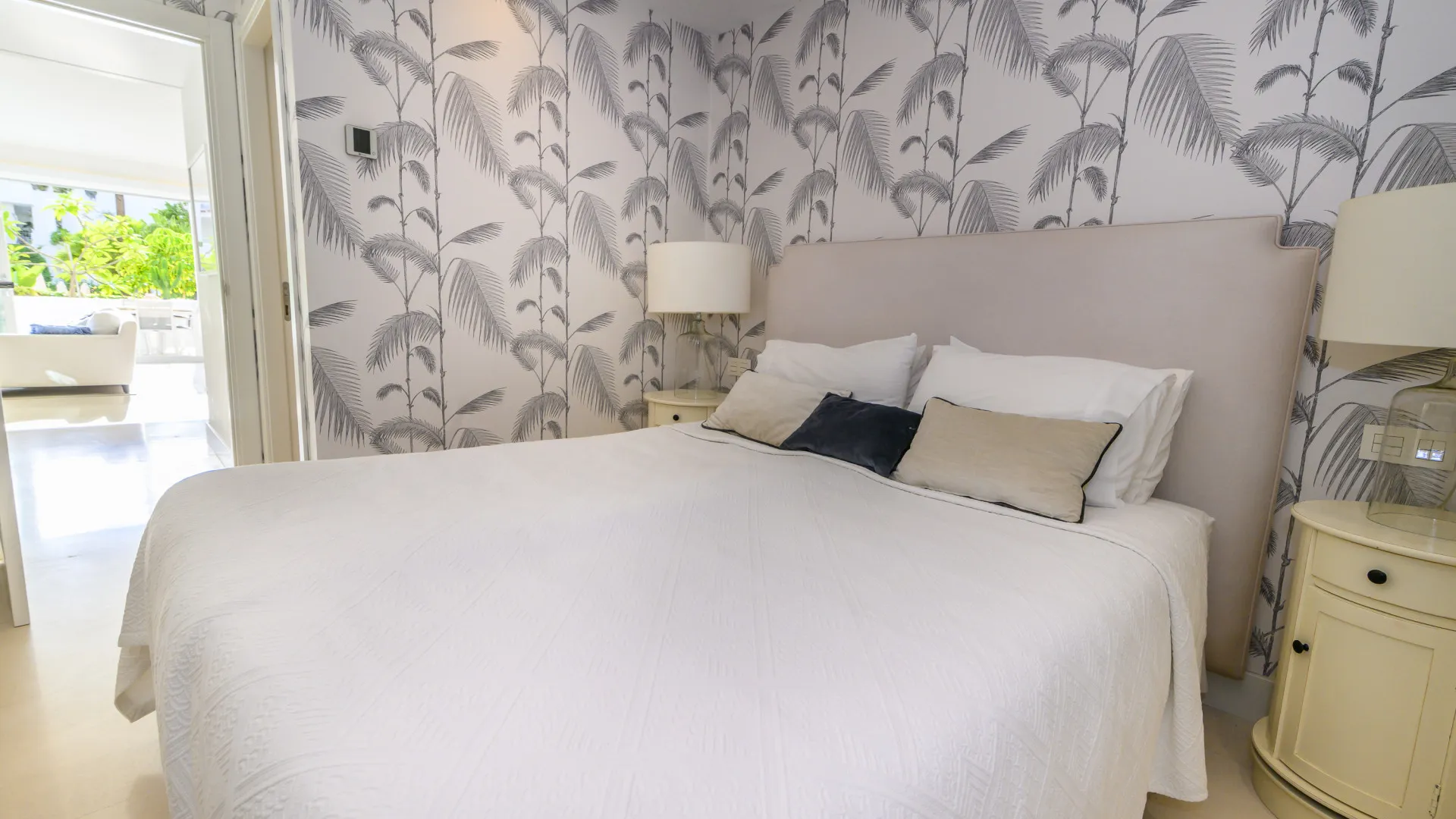 For sale Alhambra del Mar ground floor apartment with 3 bedrooms