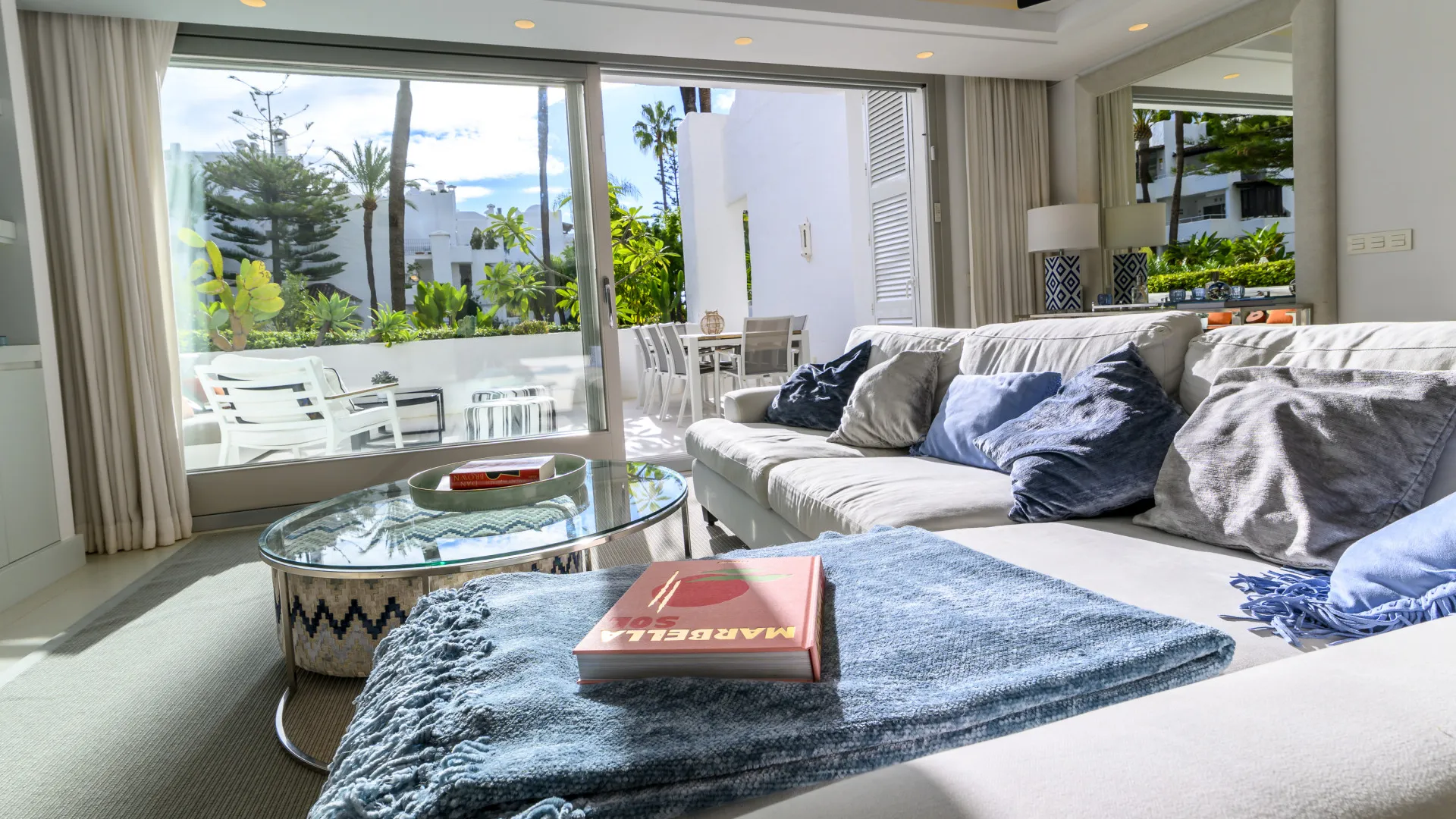 For sale Alhambra del Mar ground floor apartment with 3 bedrooms