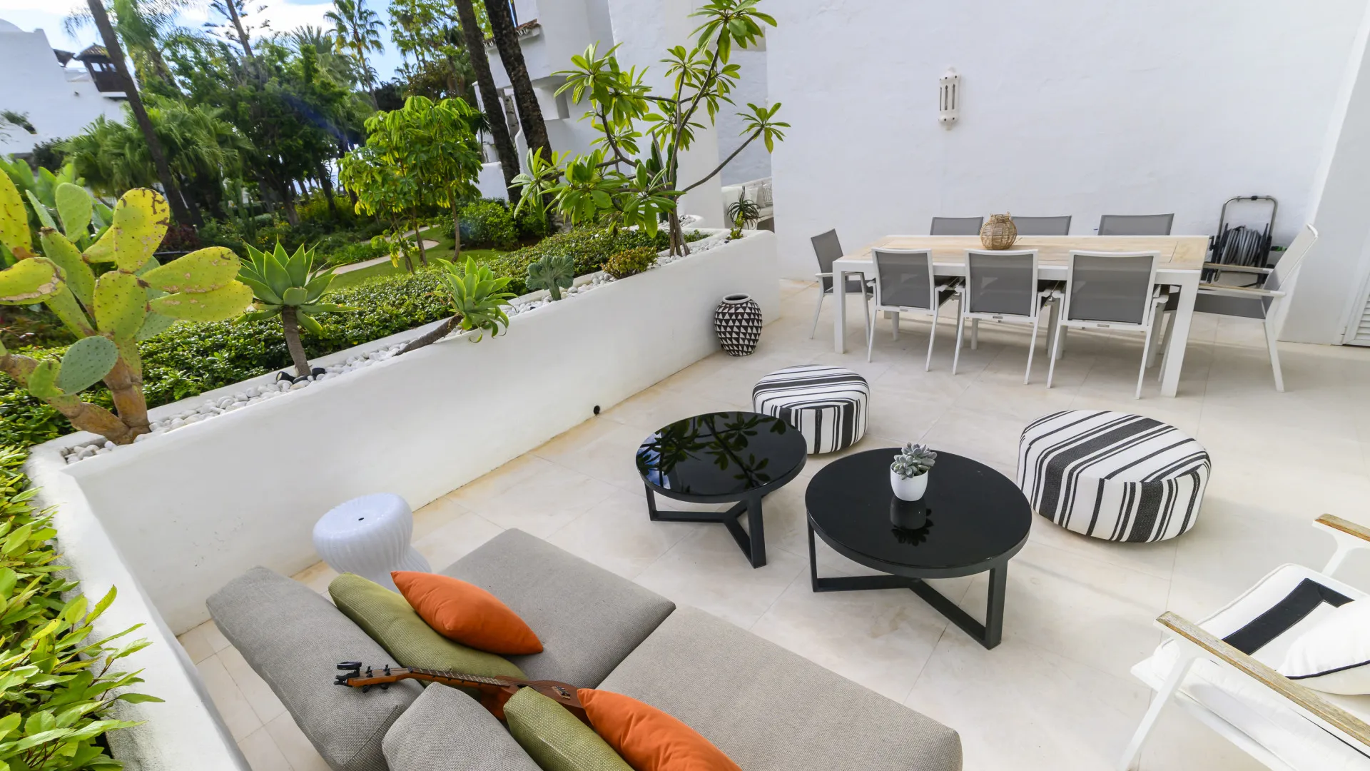 For sale Alhambra del Mar ground floor apartment with 3 bedrooms