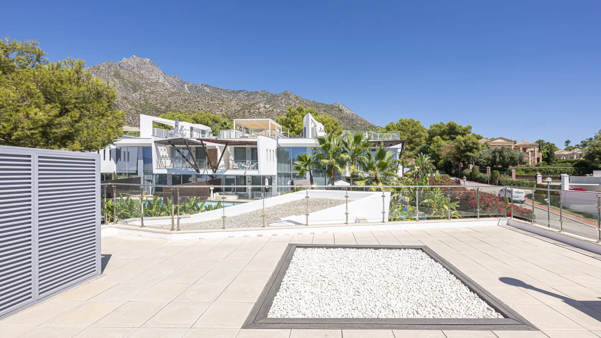 Meisho Hills town house for sale