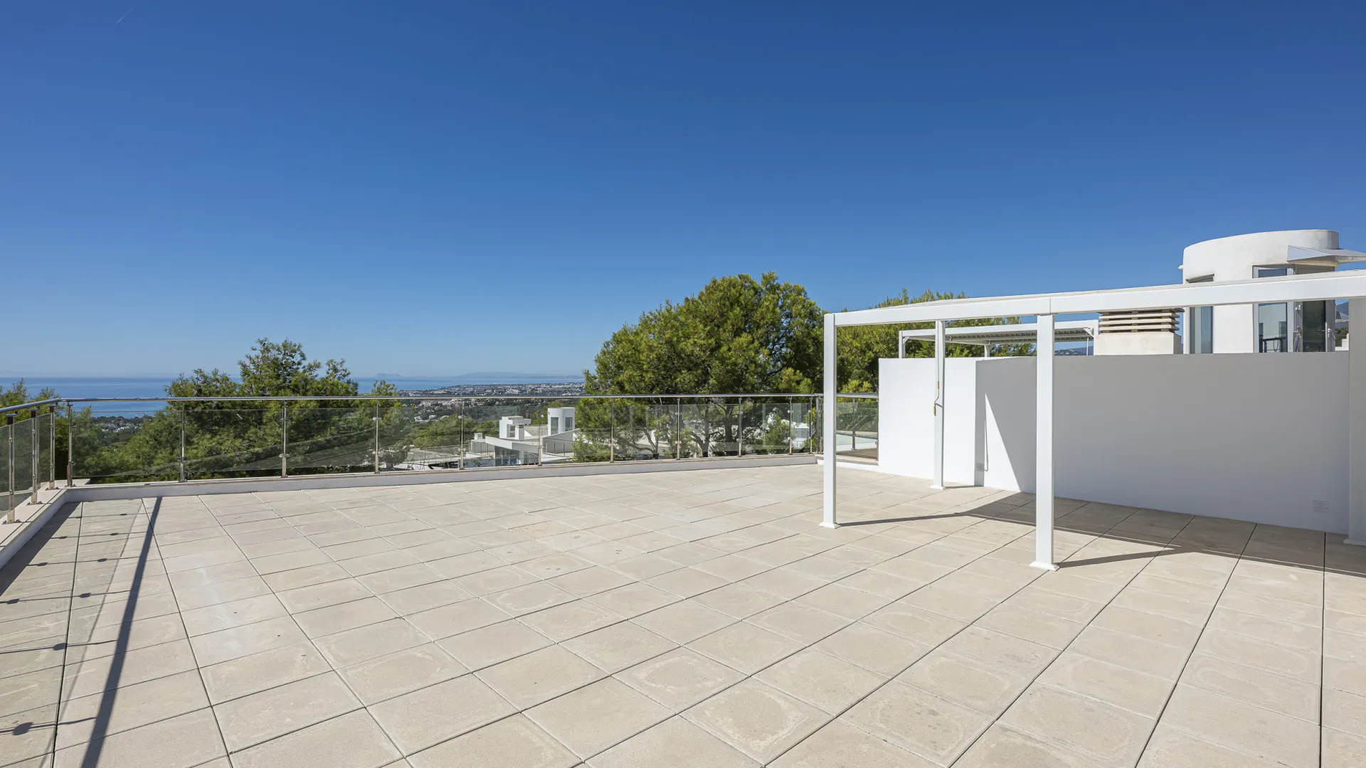 Meisho Hills town house for sale