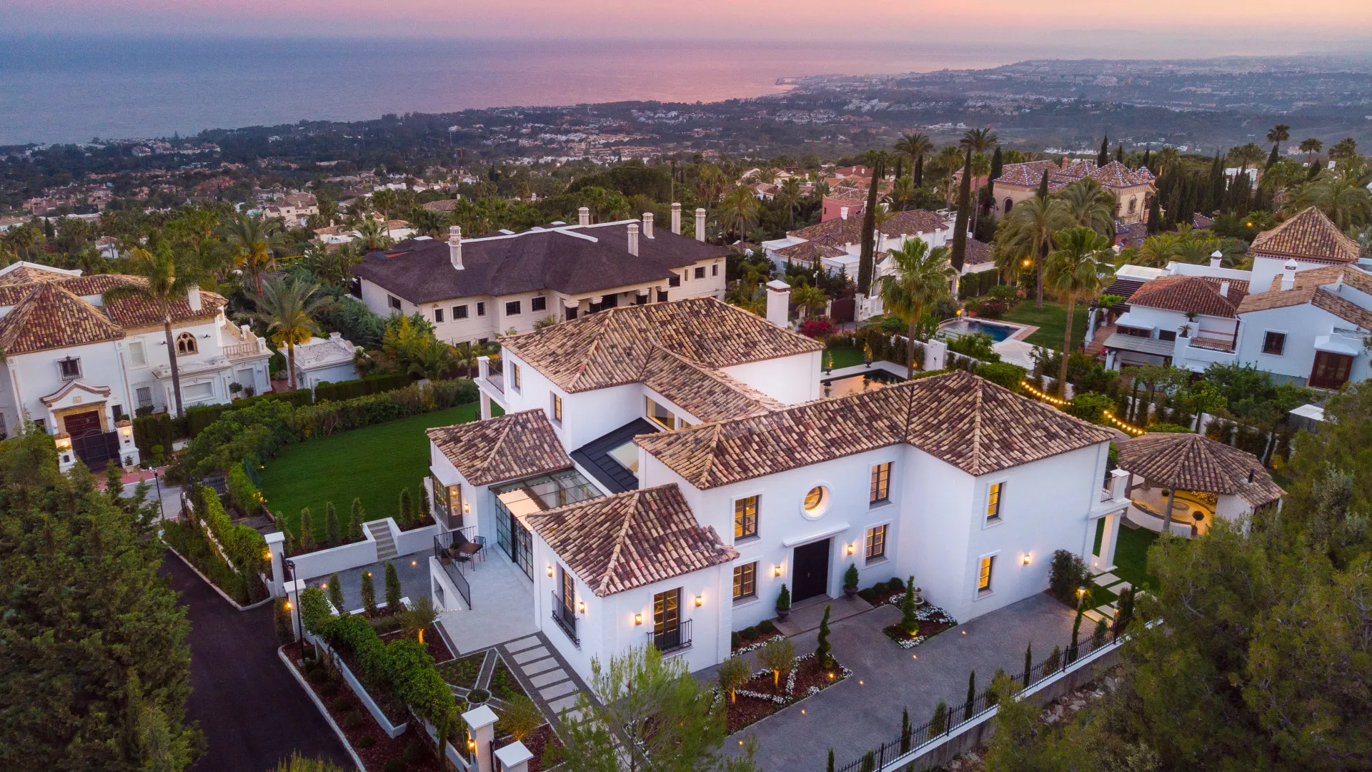 6 bedrooms villa for sale in Sierra Blanca