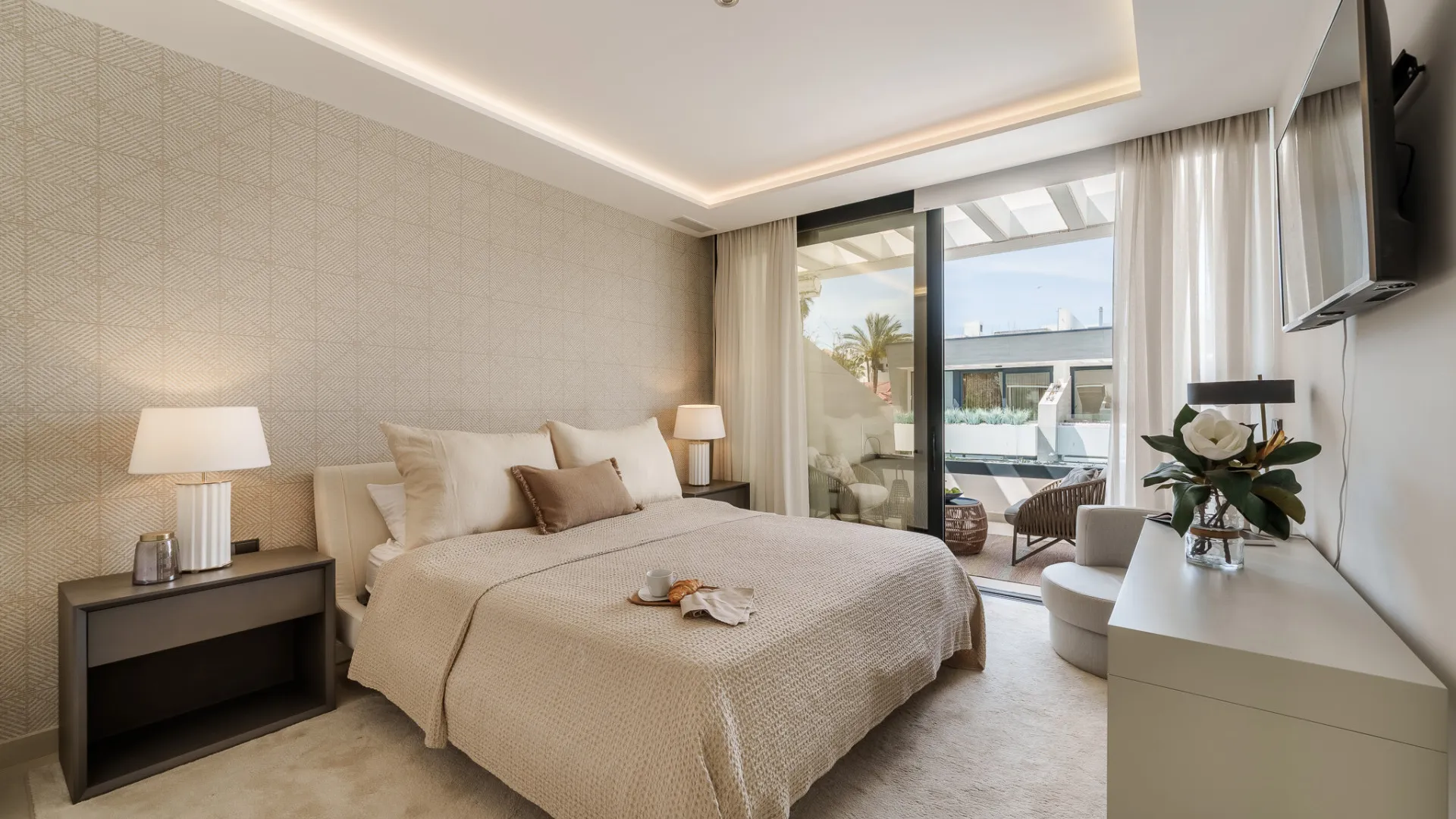For sale semi detached house with 5 bedrooms in Marbella - Puerto Banus