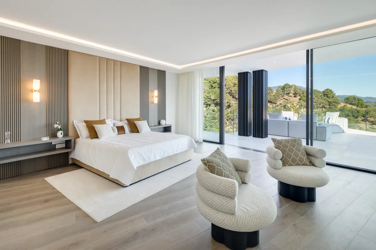 Buy villa in La Zagaleta