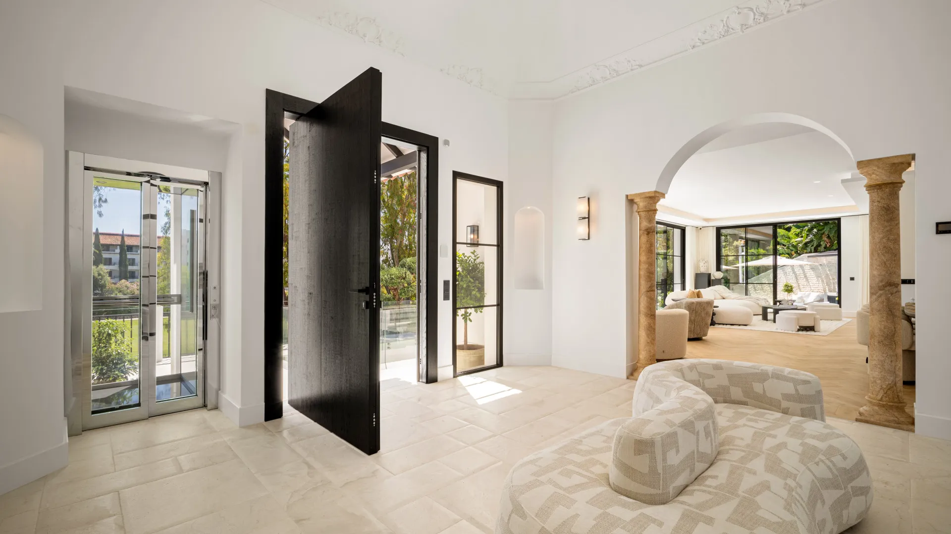For sale El Herrojo villa with 5 bedrooms