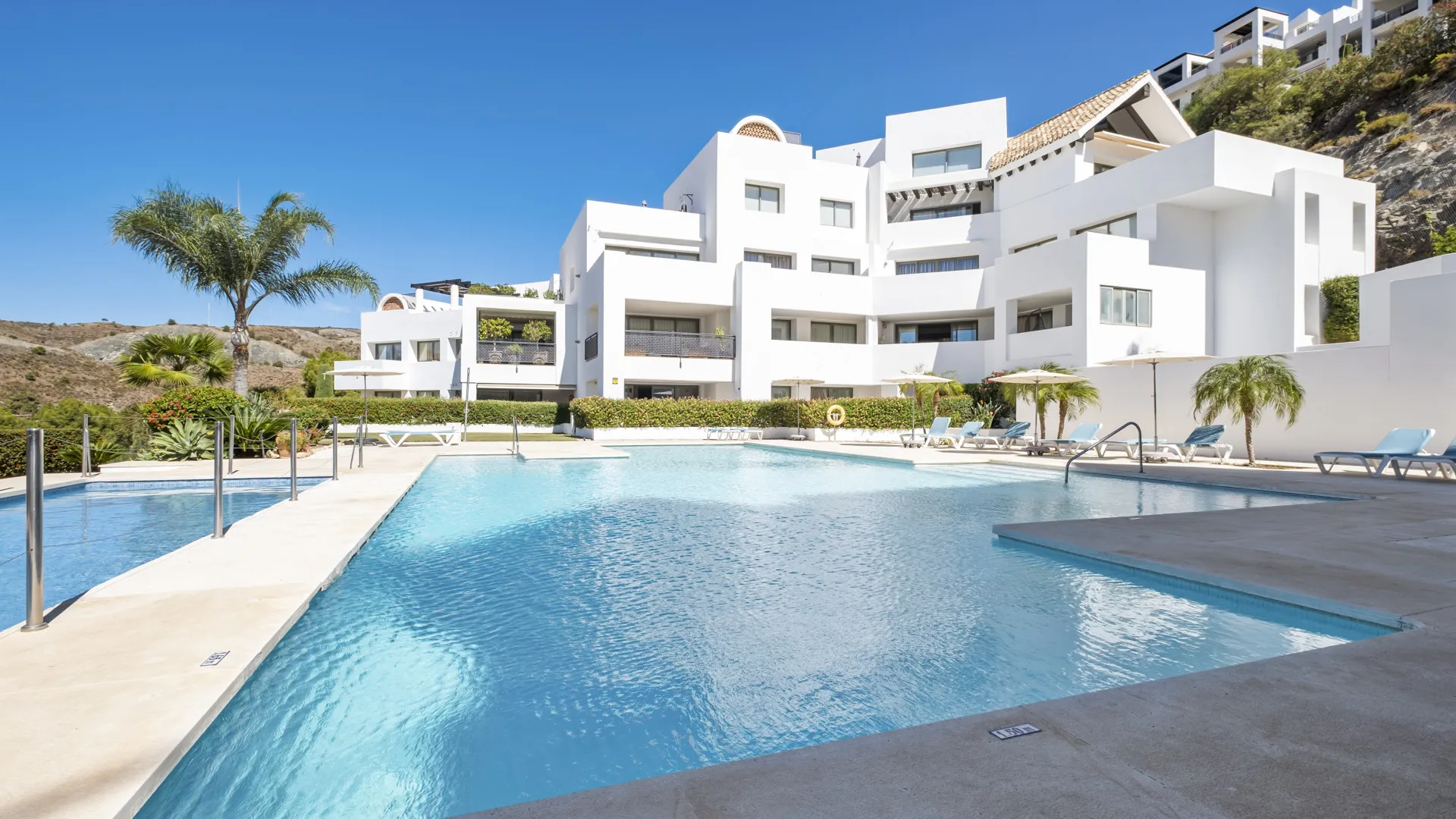 Atico duplex con 3 dormitorios en venta en Los Flamingos