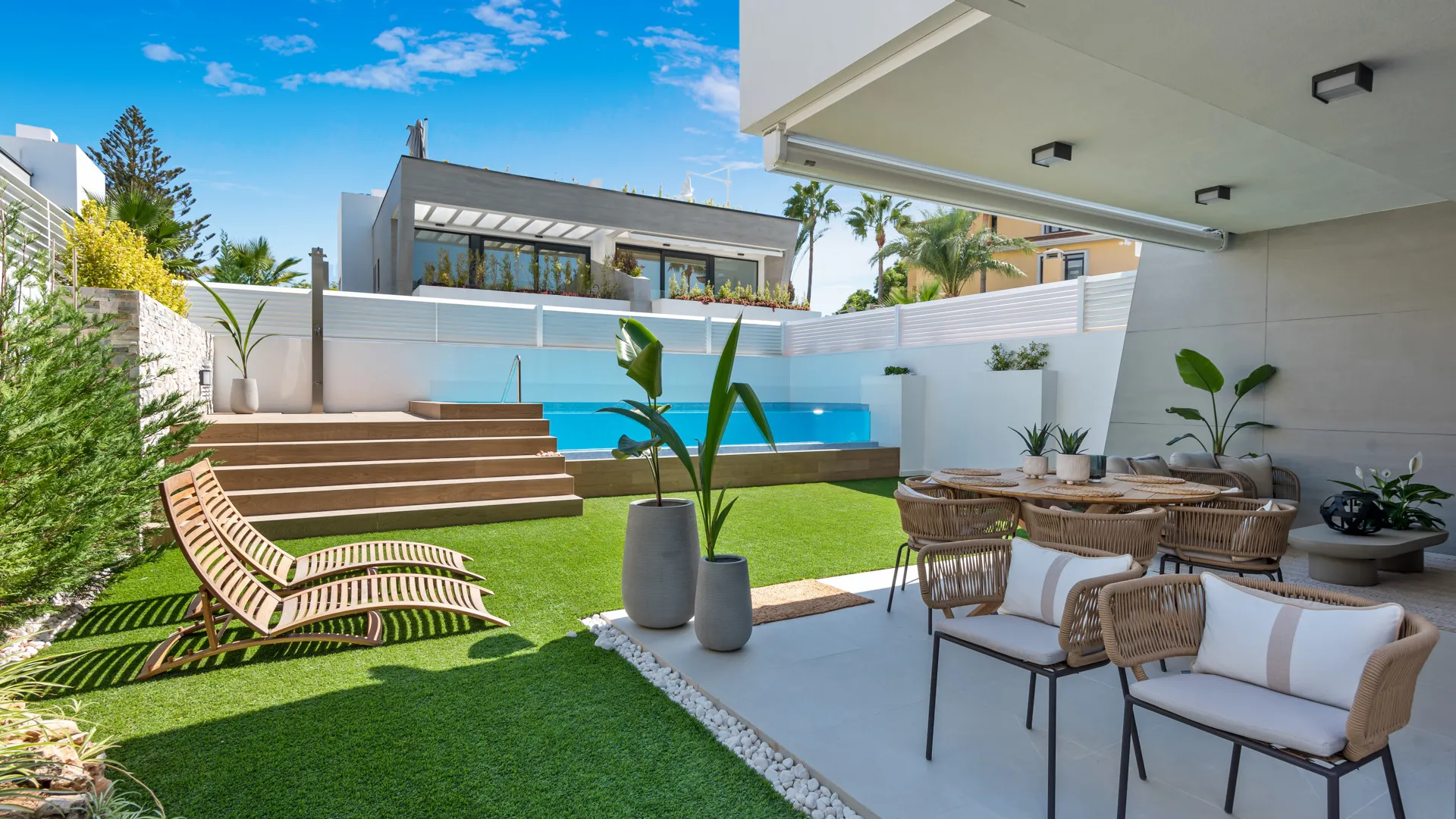 Adosado en venta en Marbella - Puerto Banus con 5 dormitorios